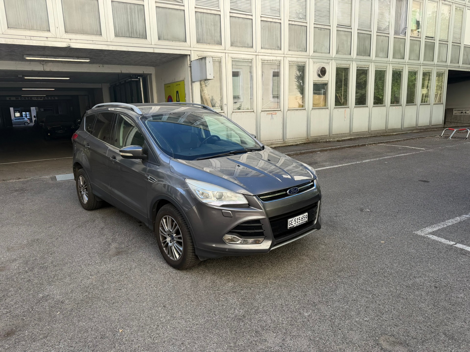 FORD Kuga 2.0 TDCi Titanium 4WD PowerShift-image-6
