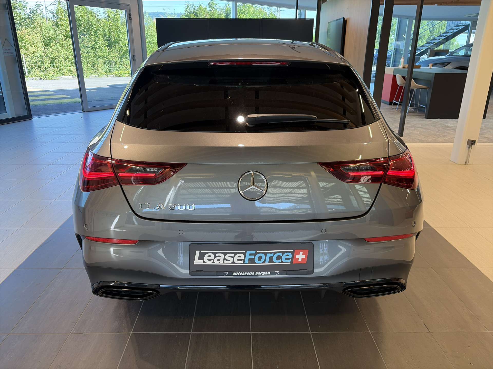 MERCEDES-BENZ CLA Shooting Brake 200 AMG Line Advanced Plus DCT-Automat-image-12
