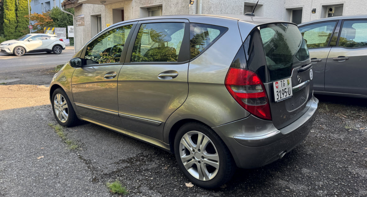 MERCEDES-BENZ A 150 Elégance-image-2