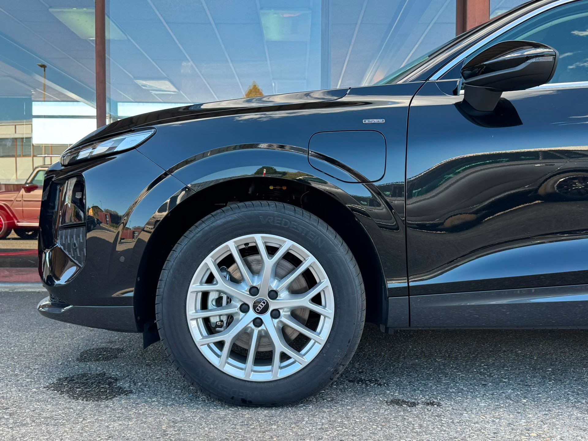 AUDI Q3 Sportback 1.5 e-hybrid S-tronic-image-5