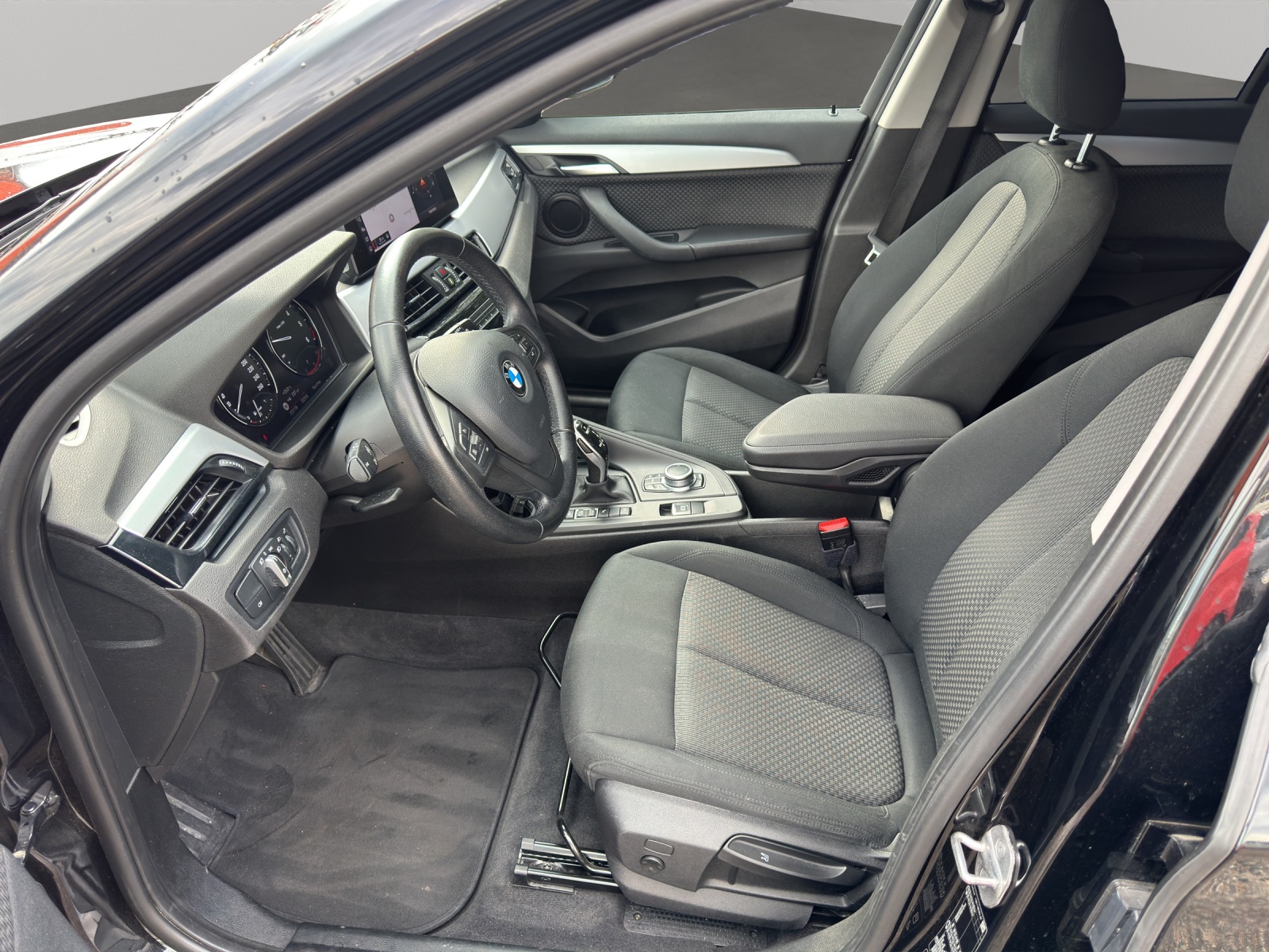 BMW X1 xDrive 18d Steptronic-image-8