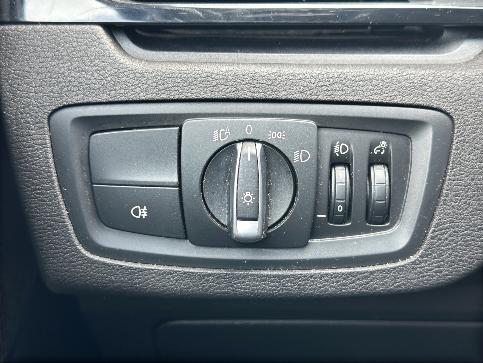 BMW X1 xDrive 18d Steptronic-image-14
