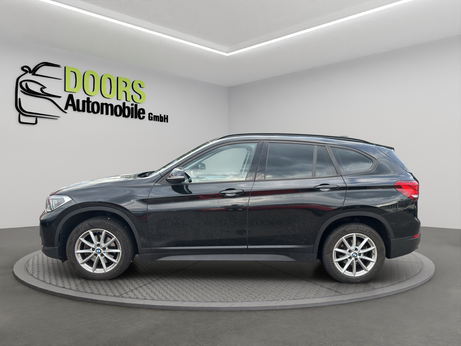 BMW X1 xDrive 18d Steptronic-image-7
