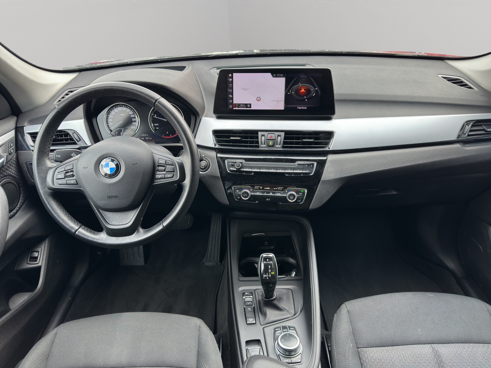 BMW X1 xDrive 18d Steptronic-image-9
