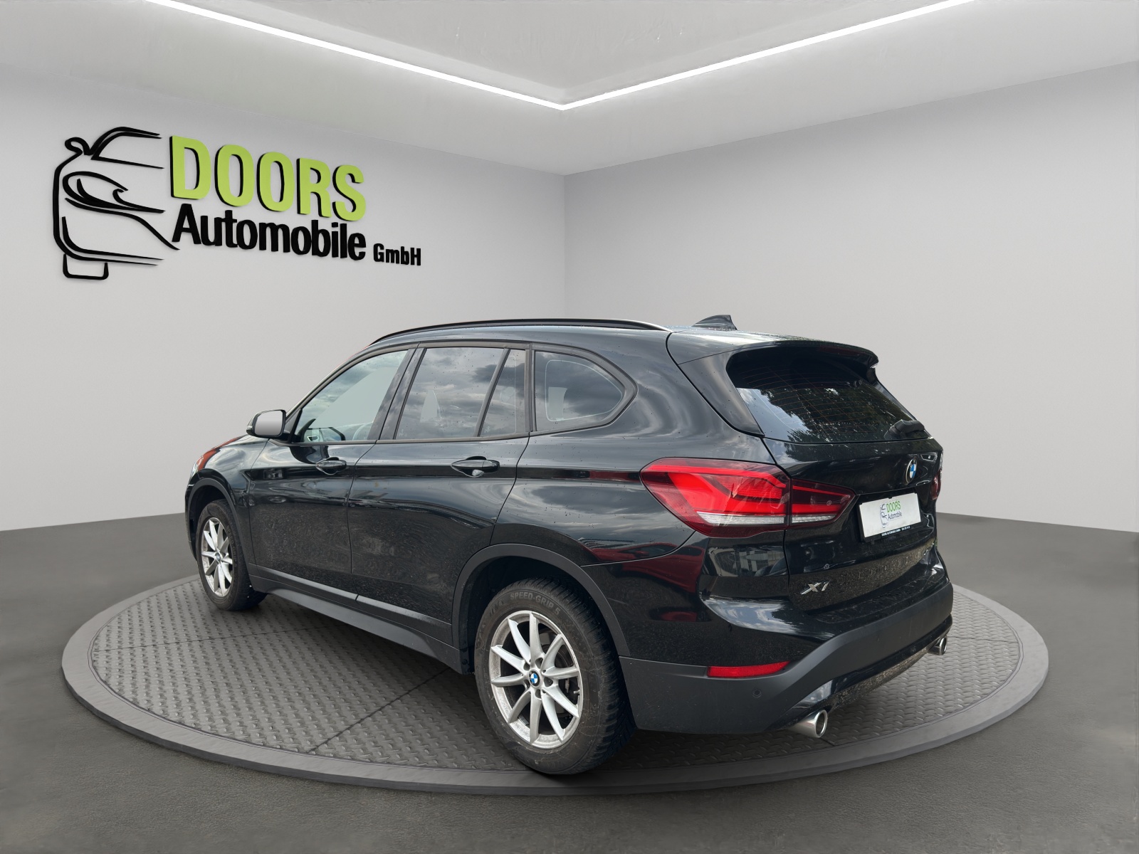 BMW X1 xDrive 18d Steptronic-image-4
