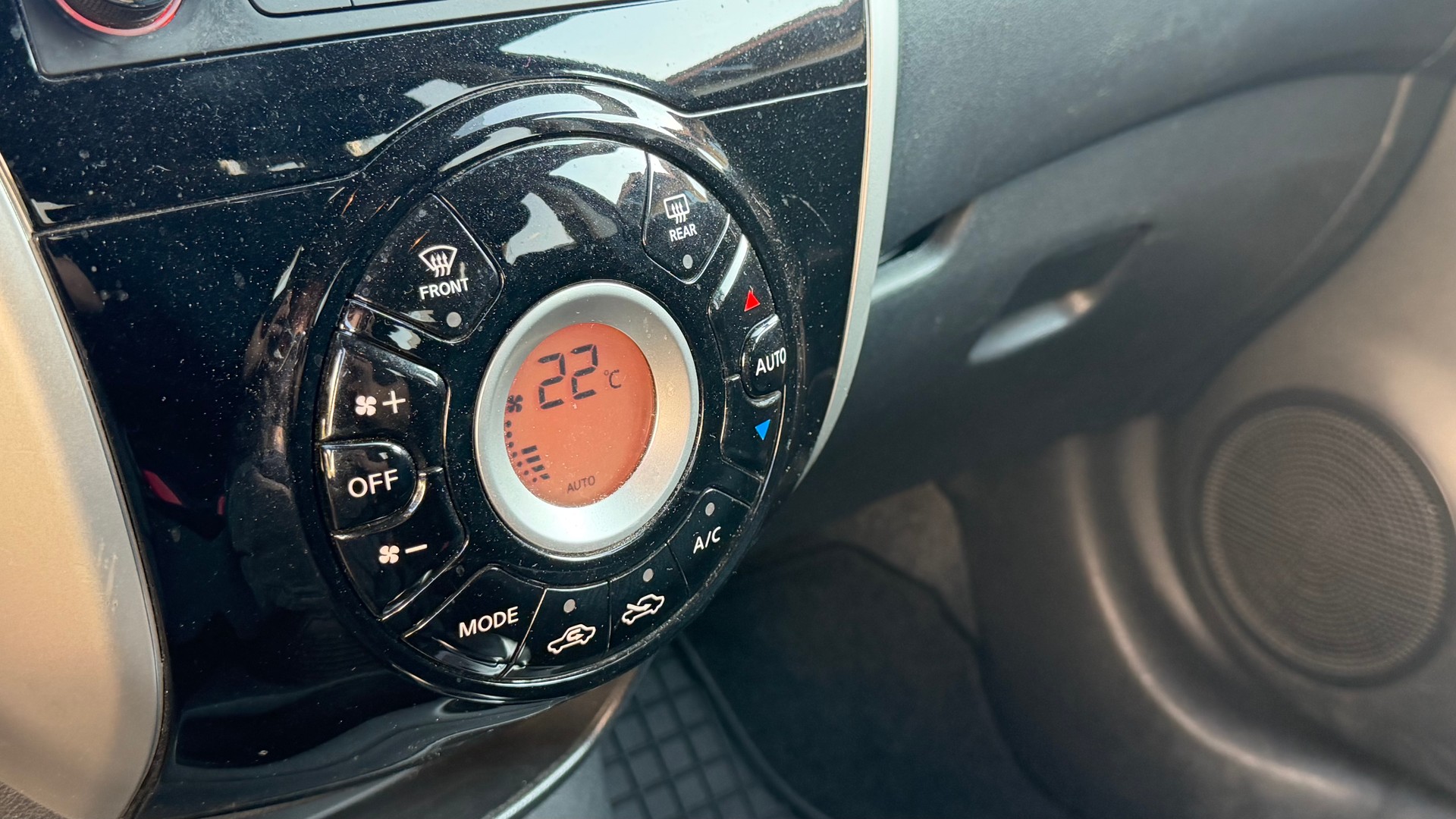NISSAN Note 1.2 DIG-S acenta+ CVT-image-9