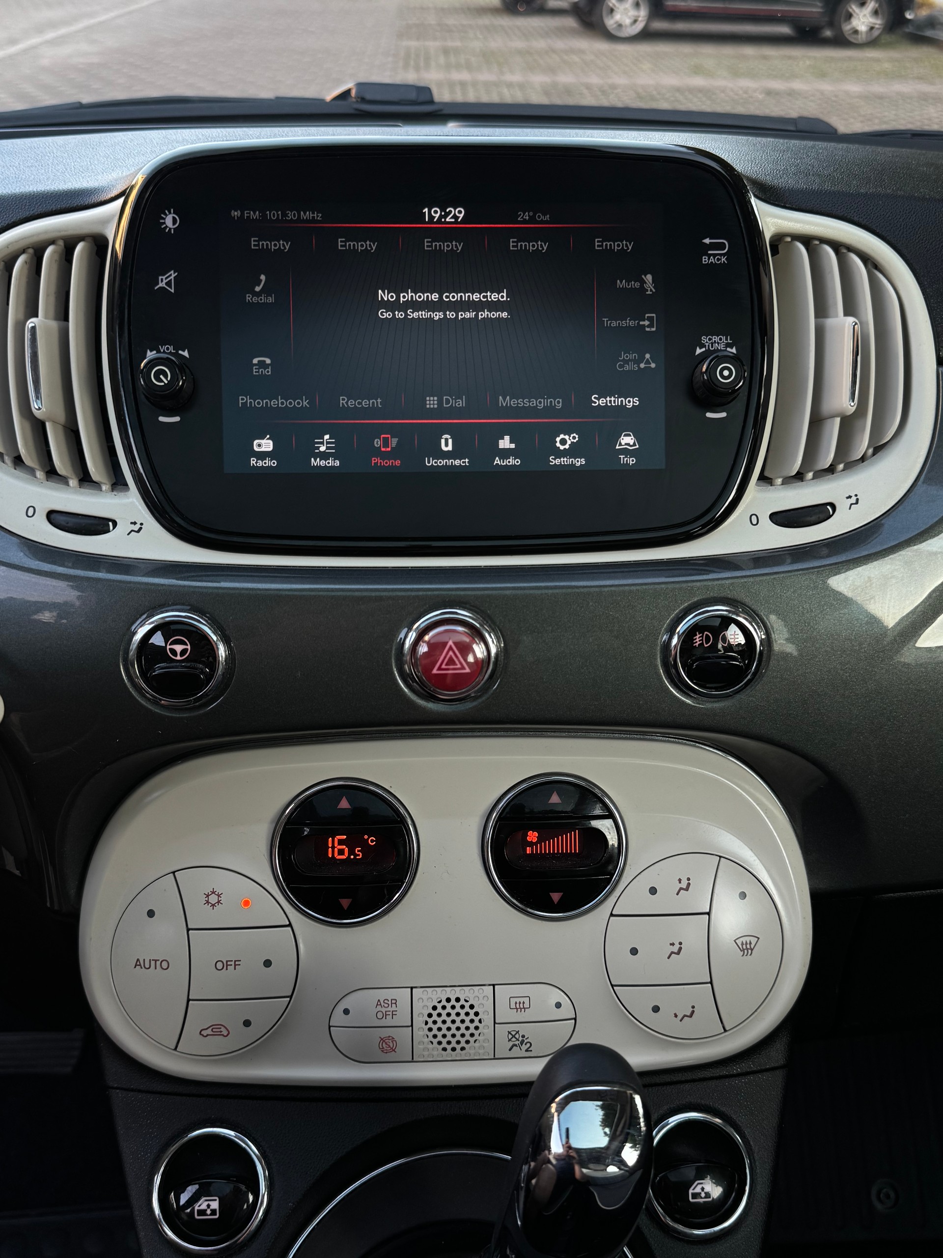 FIAT 500 1.2 Lounge Dualogic-image-12