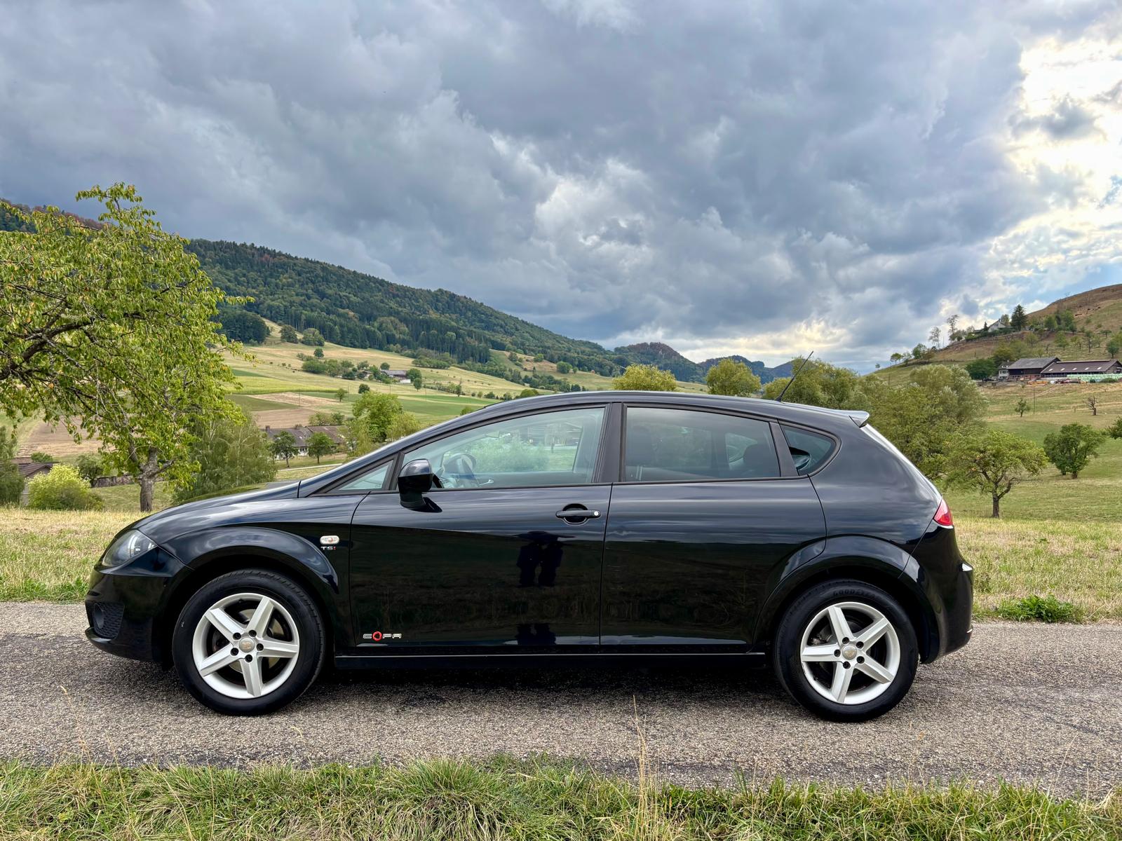 SEAT Leon 1.2 TSI COPA Reference-image-1