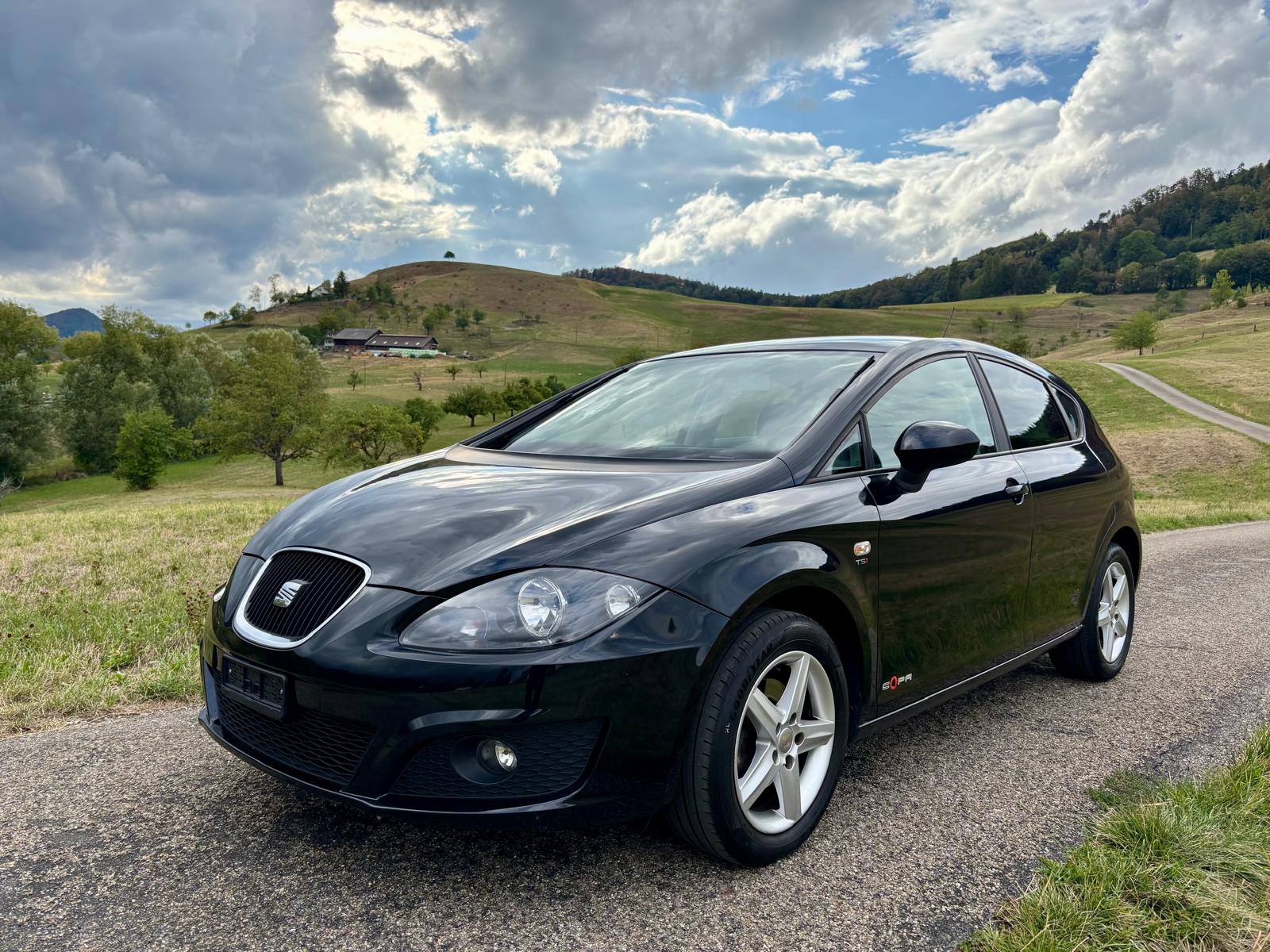 SEAT Leon 1.2 TSI COPA Reference-image-0