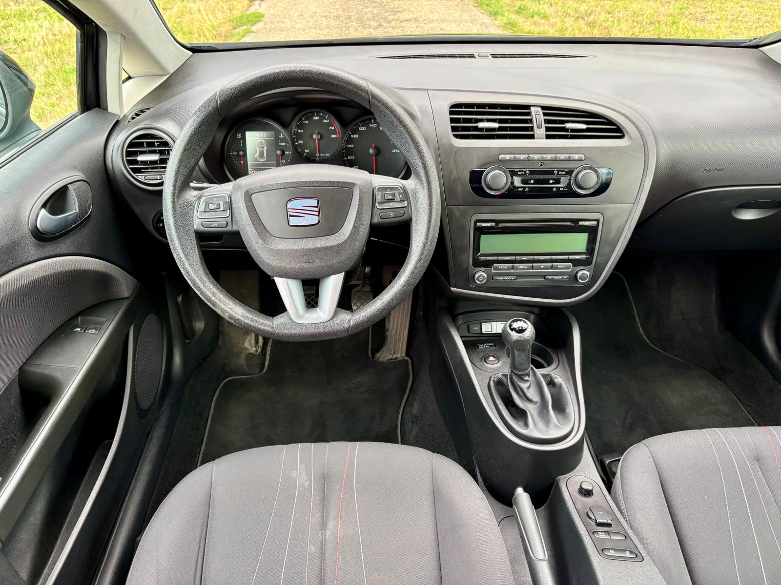 SEAT Leon 1.2 TSI COPA Reference-image-6