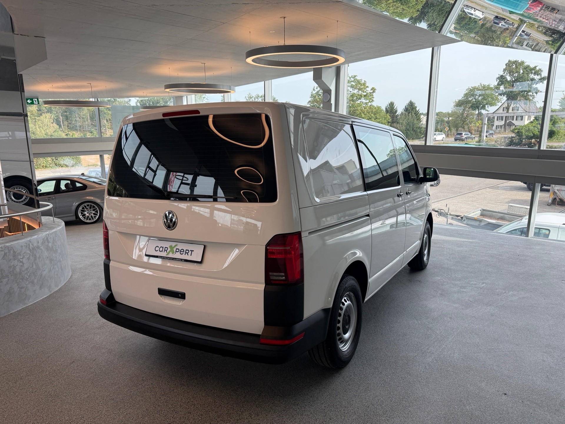 VW T6.1 2.0 TDI DSG-image-3
