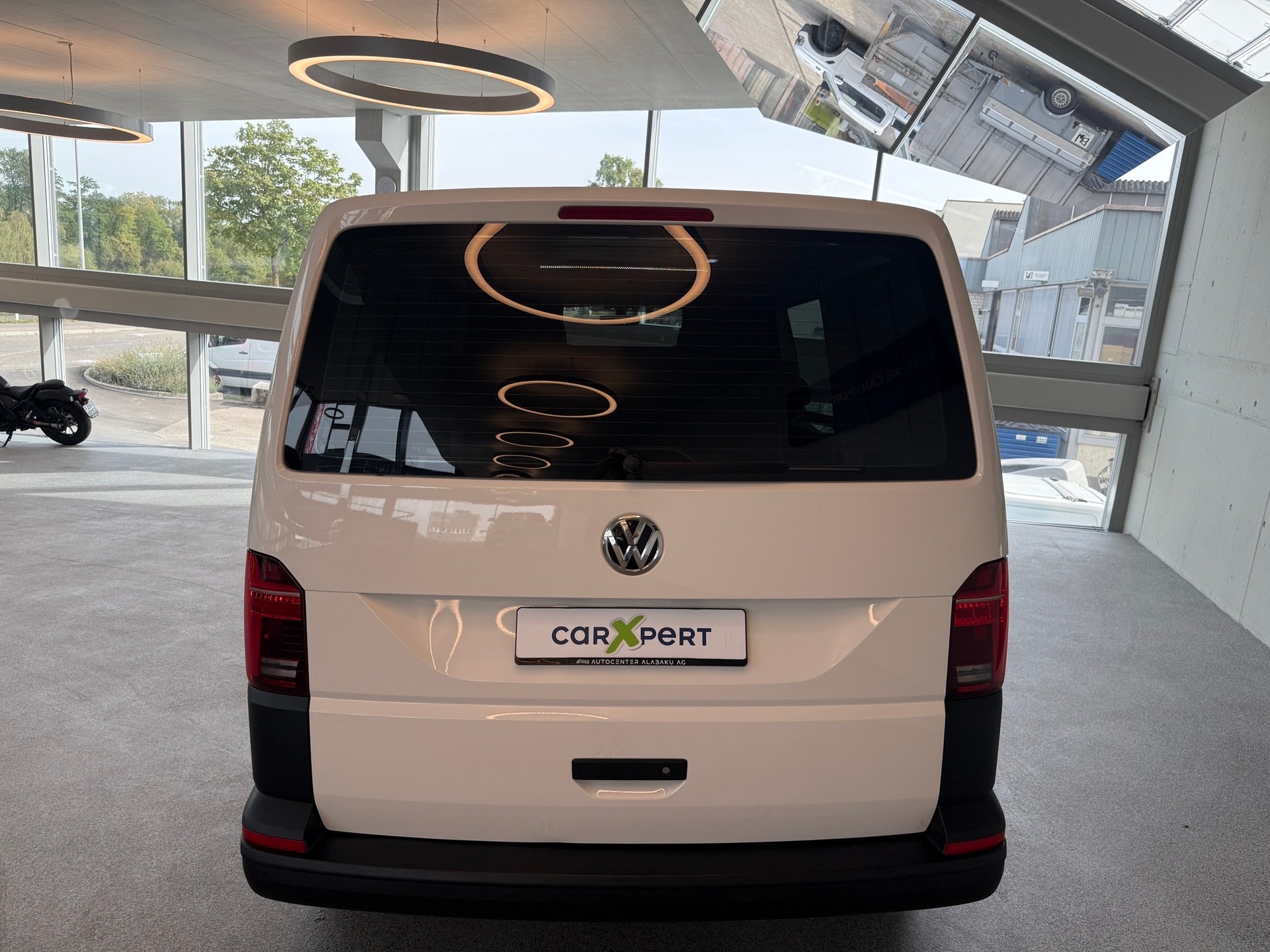 VW T6.1 2.0 TDI DSG-image-10