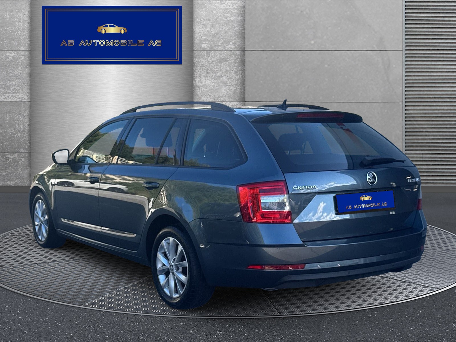 SKODA Octavia Combi 1.5 TSI Style DSG-image-3
