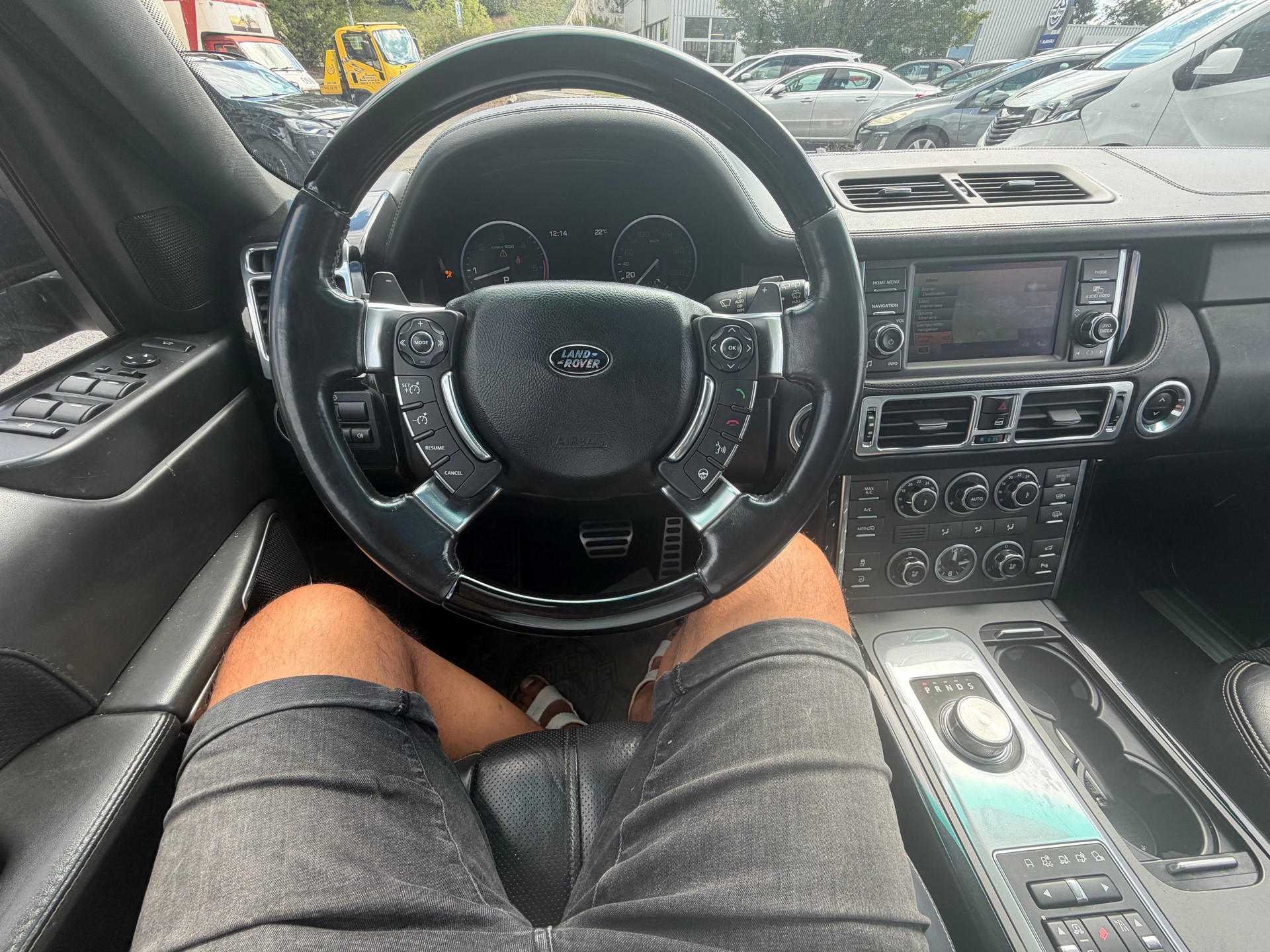 LAND ROVER Range Rover 4.4 TDV8 Autobiography Black Automatic-image-12