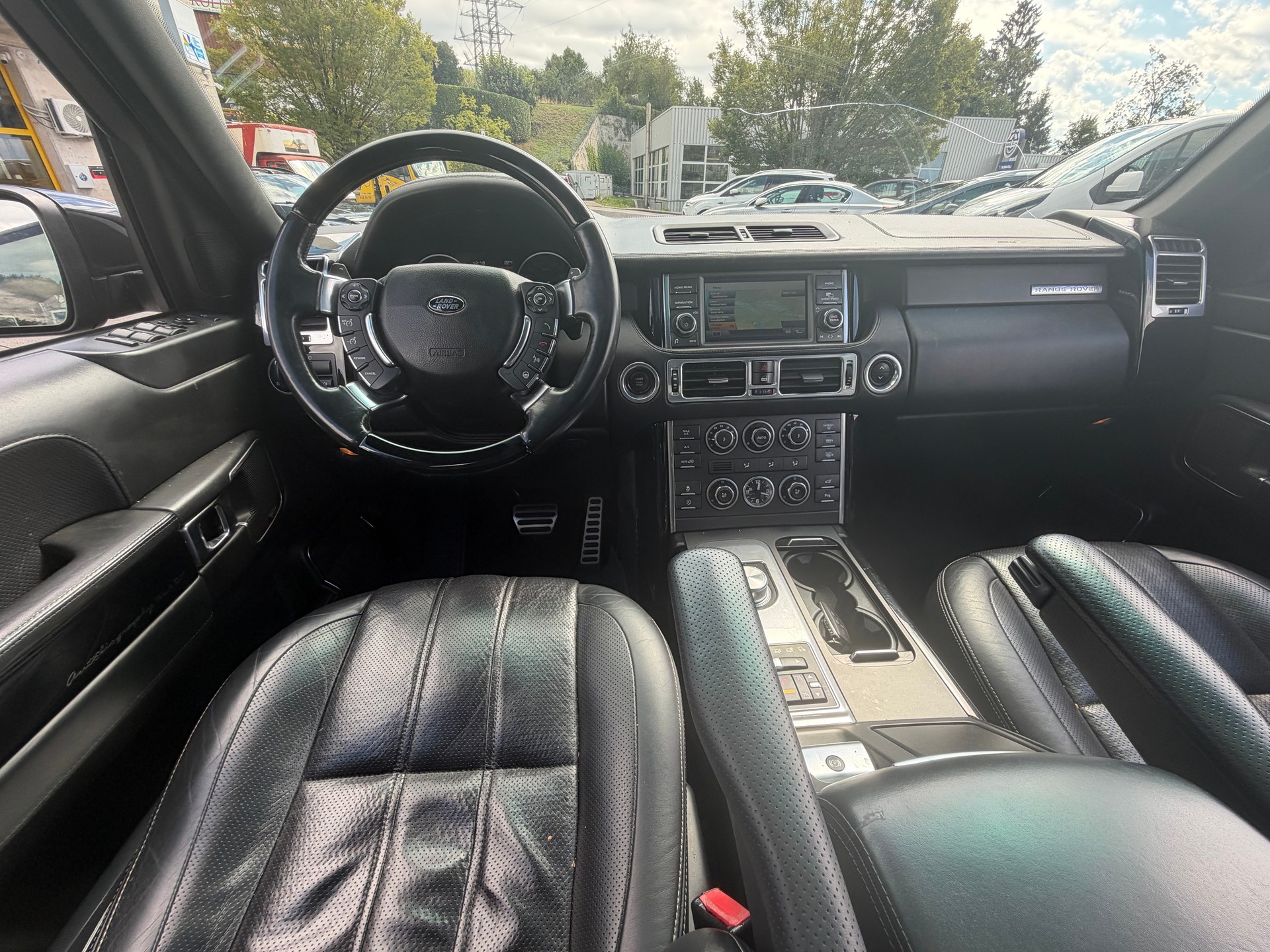 LAND ROVER Range Rover 4.4 TDV8 Autobiography Black Automatic-image-1