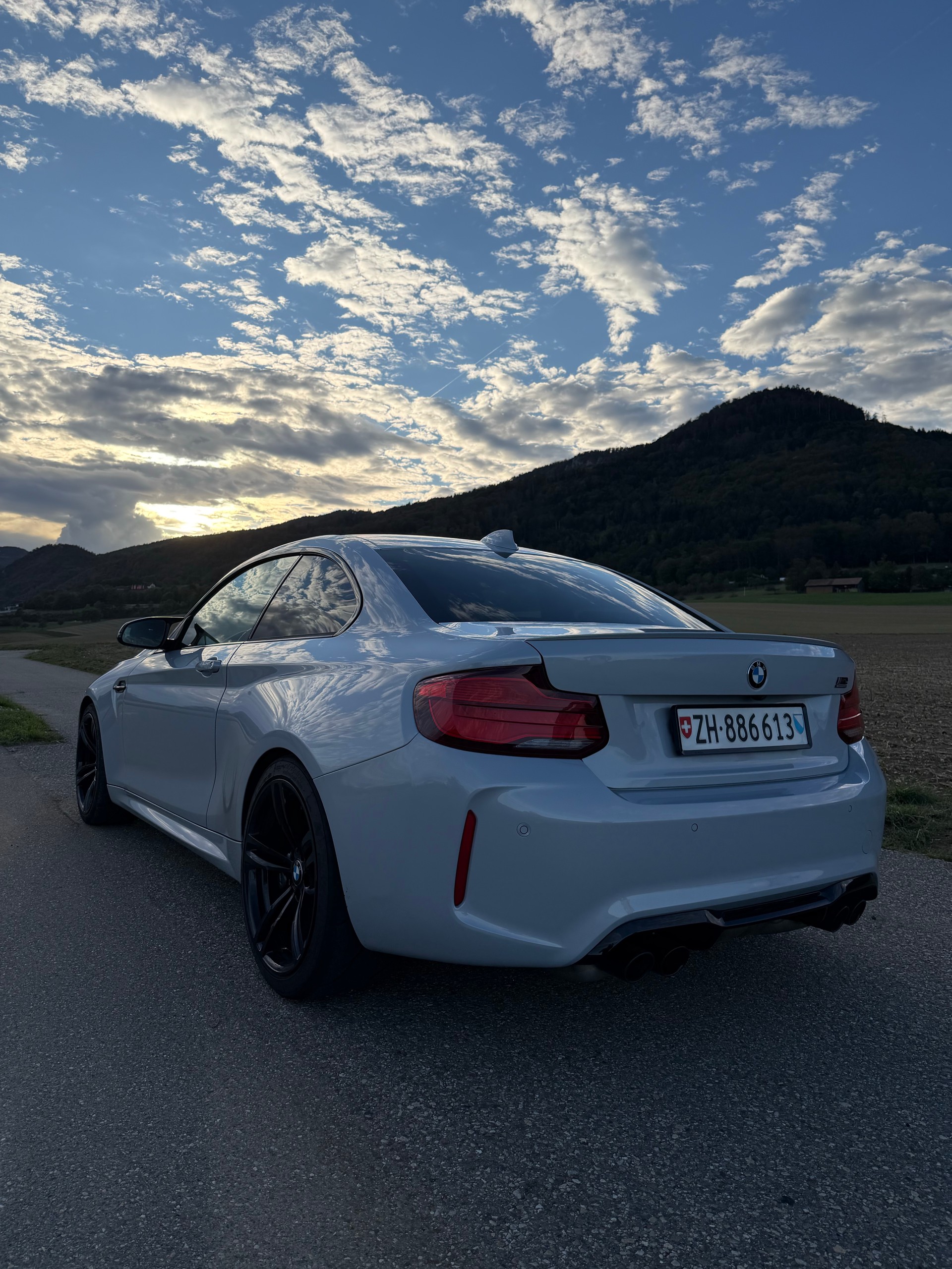 BMW M2 Competition-image-2