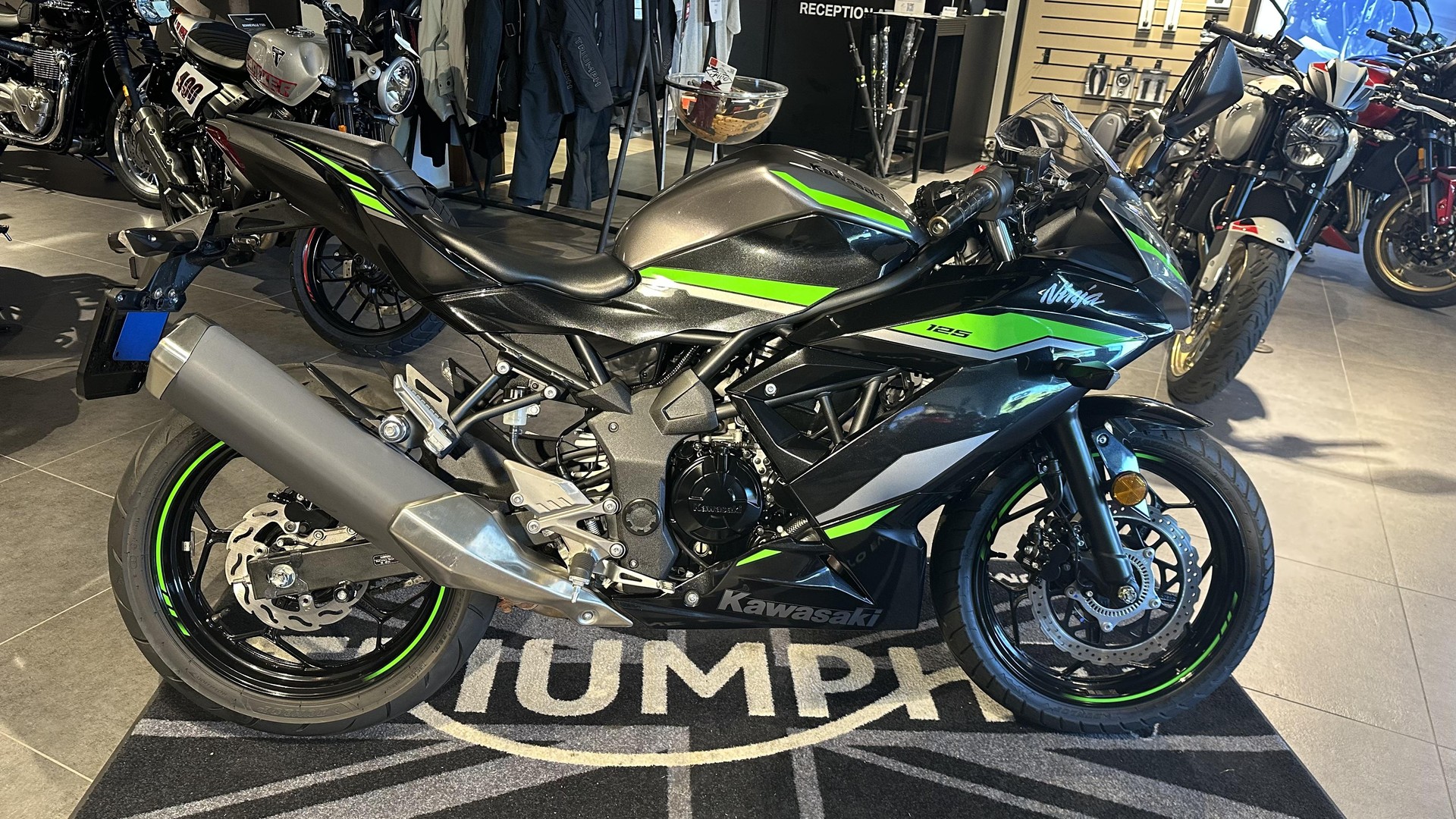 KAWASAKI Ninja 125
