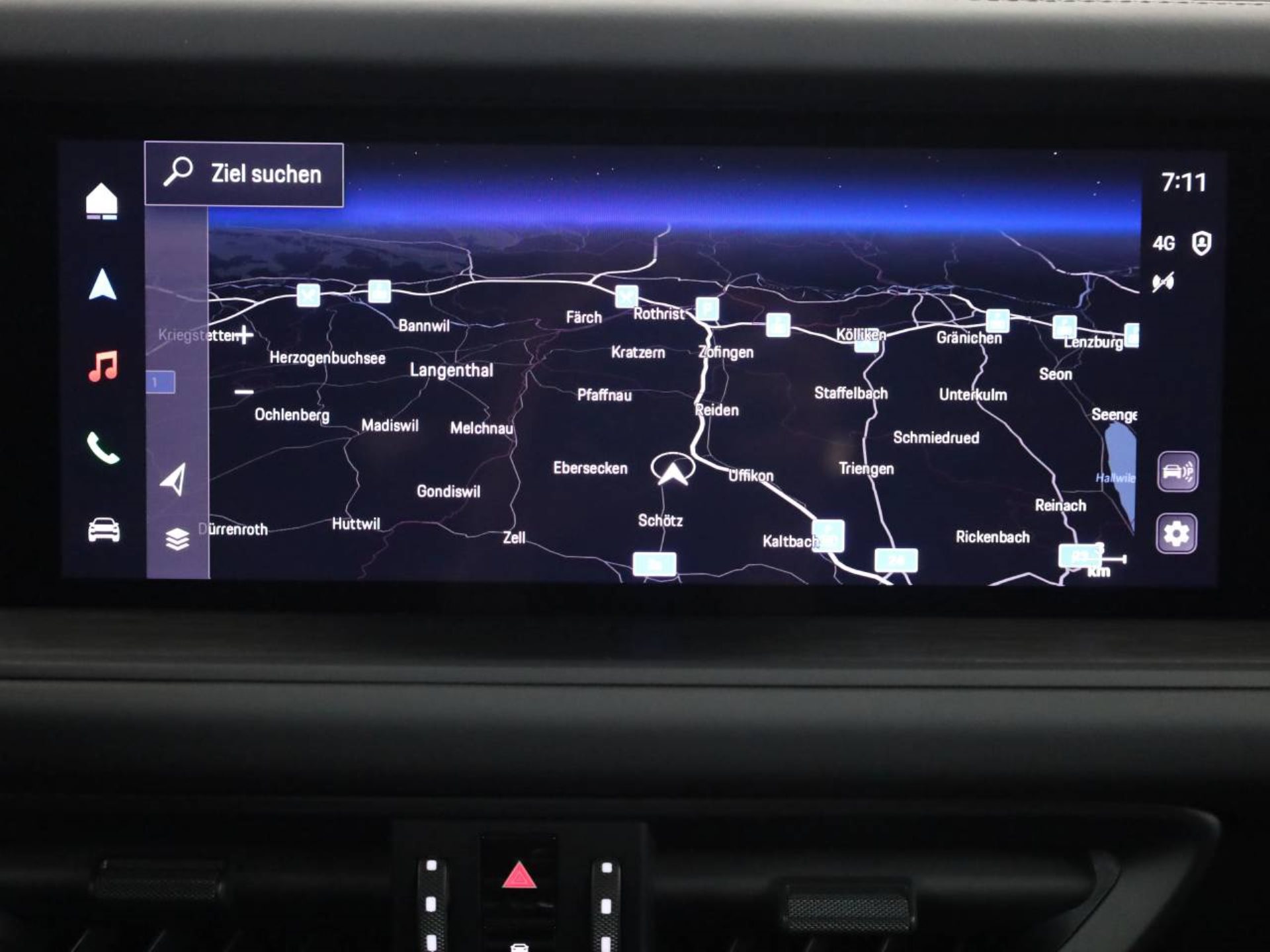 PORSCHE Cayenne E-Hybrid Black Edition-image-12