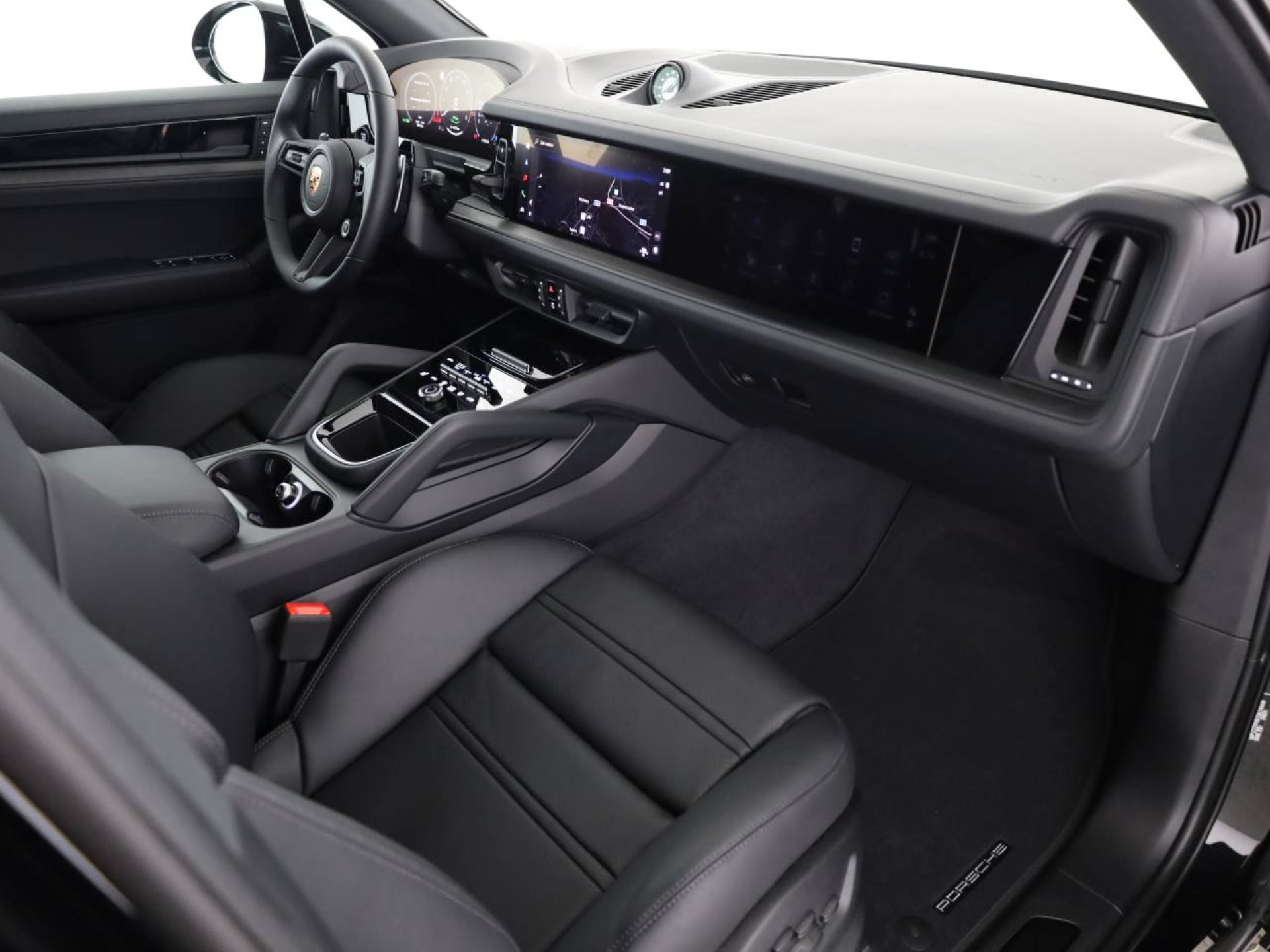 PORSCHE Cayenne E-Hybrid Black Edition-image-14