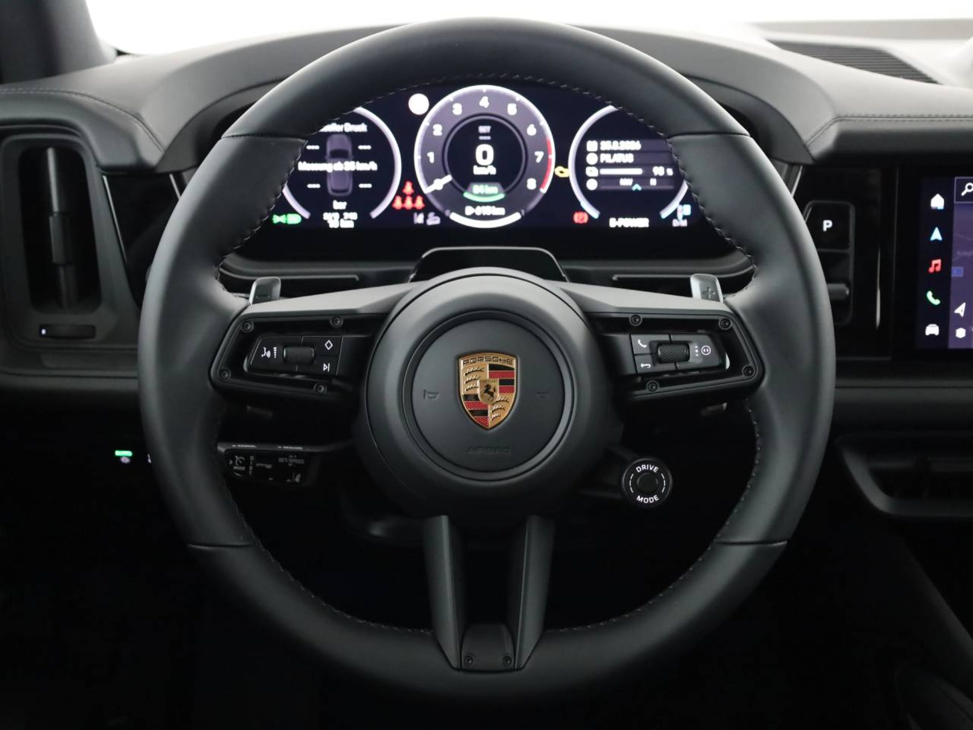 PORSCHE Cayenne E-Hybrid Black Edition-image-9