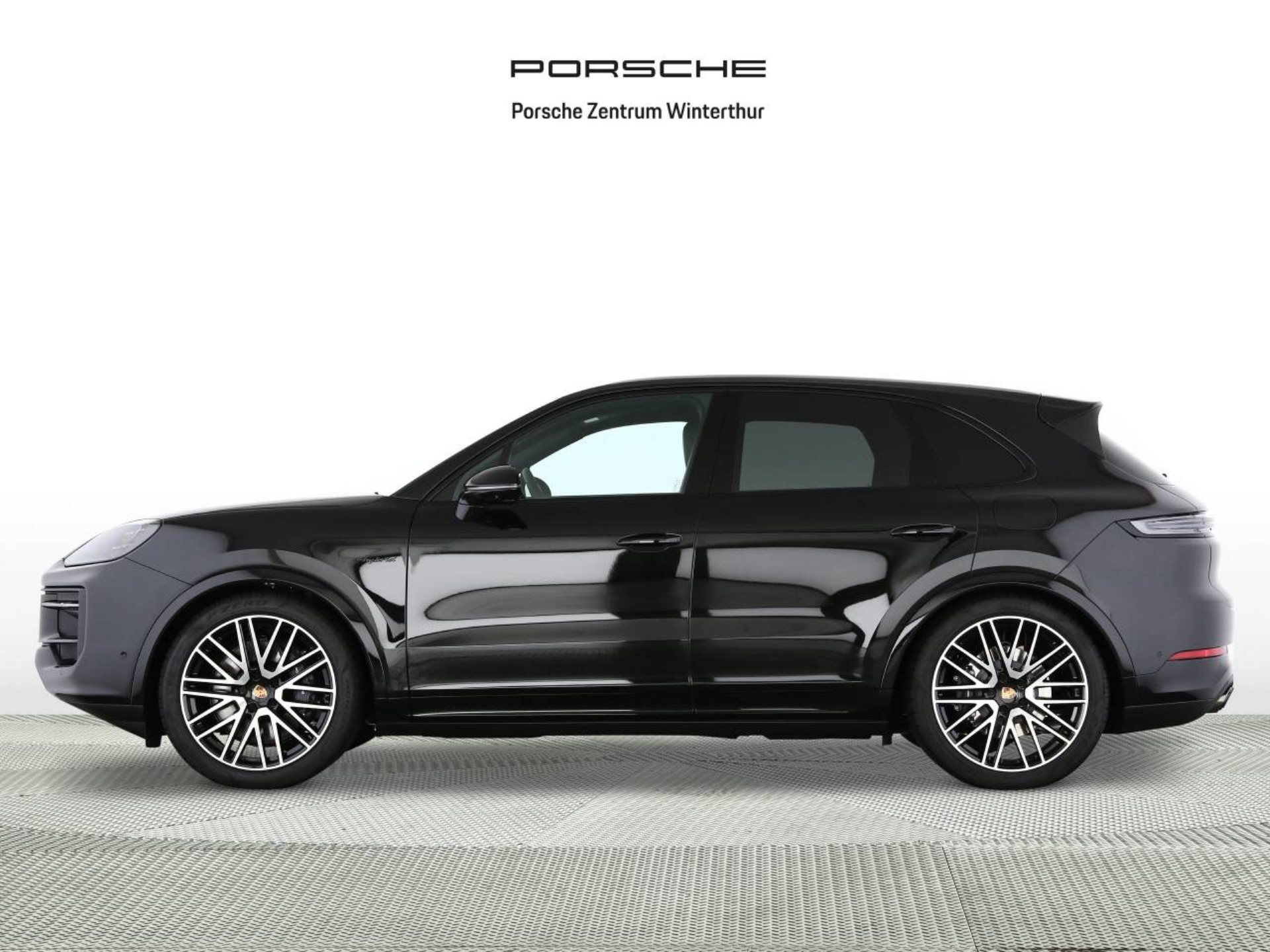 PORSCHE Cayenne E-Hybrid Black Edition-showroom-element-1