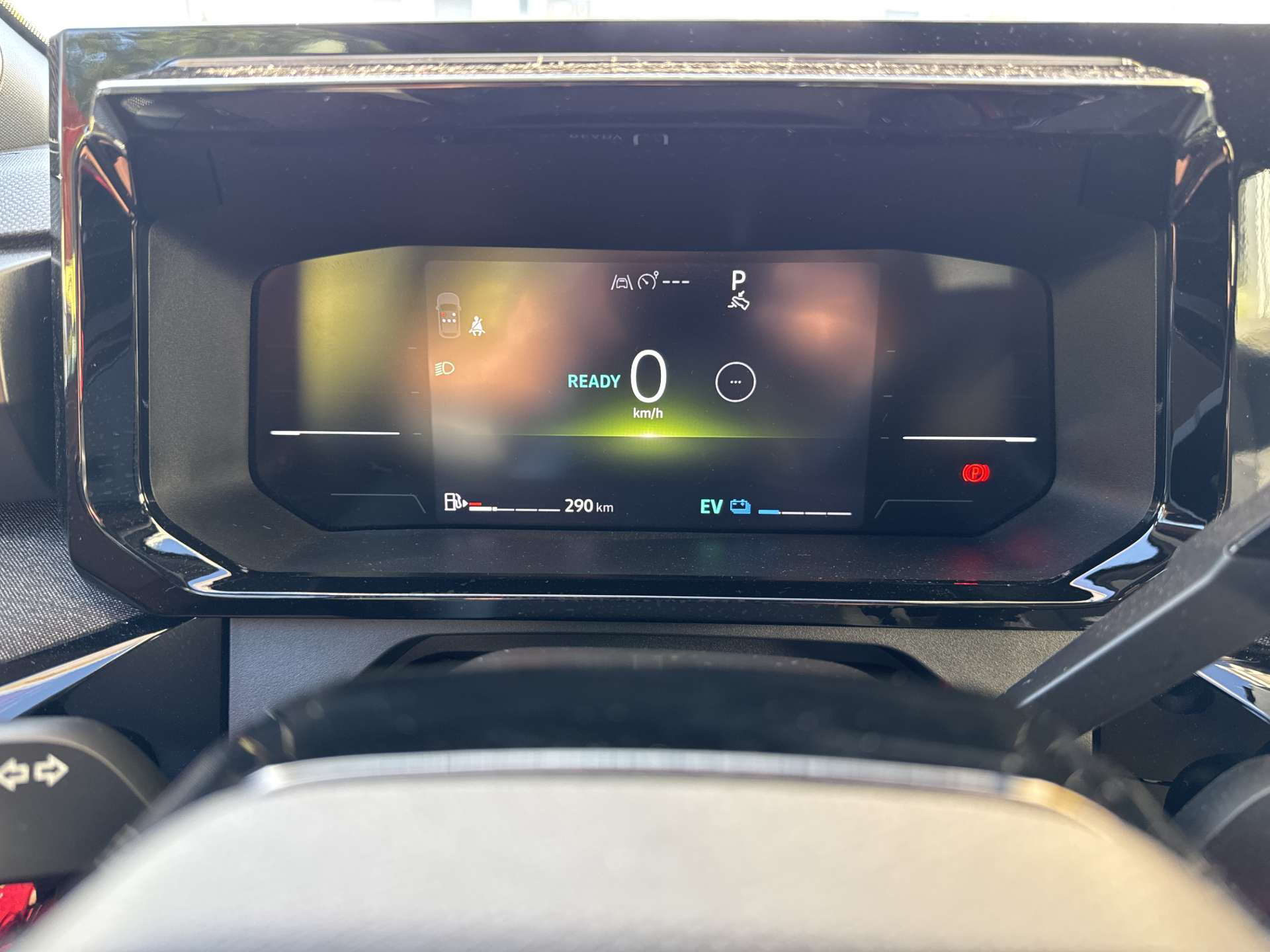RENAULT Clio 1.8 E-Tech Evolution Multimode-Automat-image-11