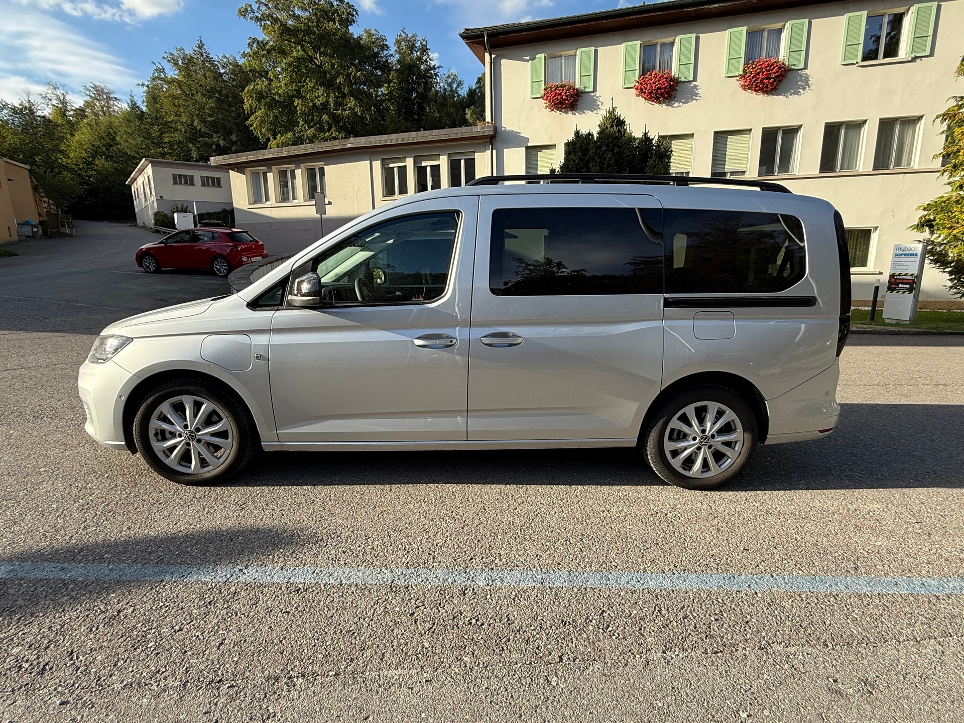 VW VW CADDY-image-3