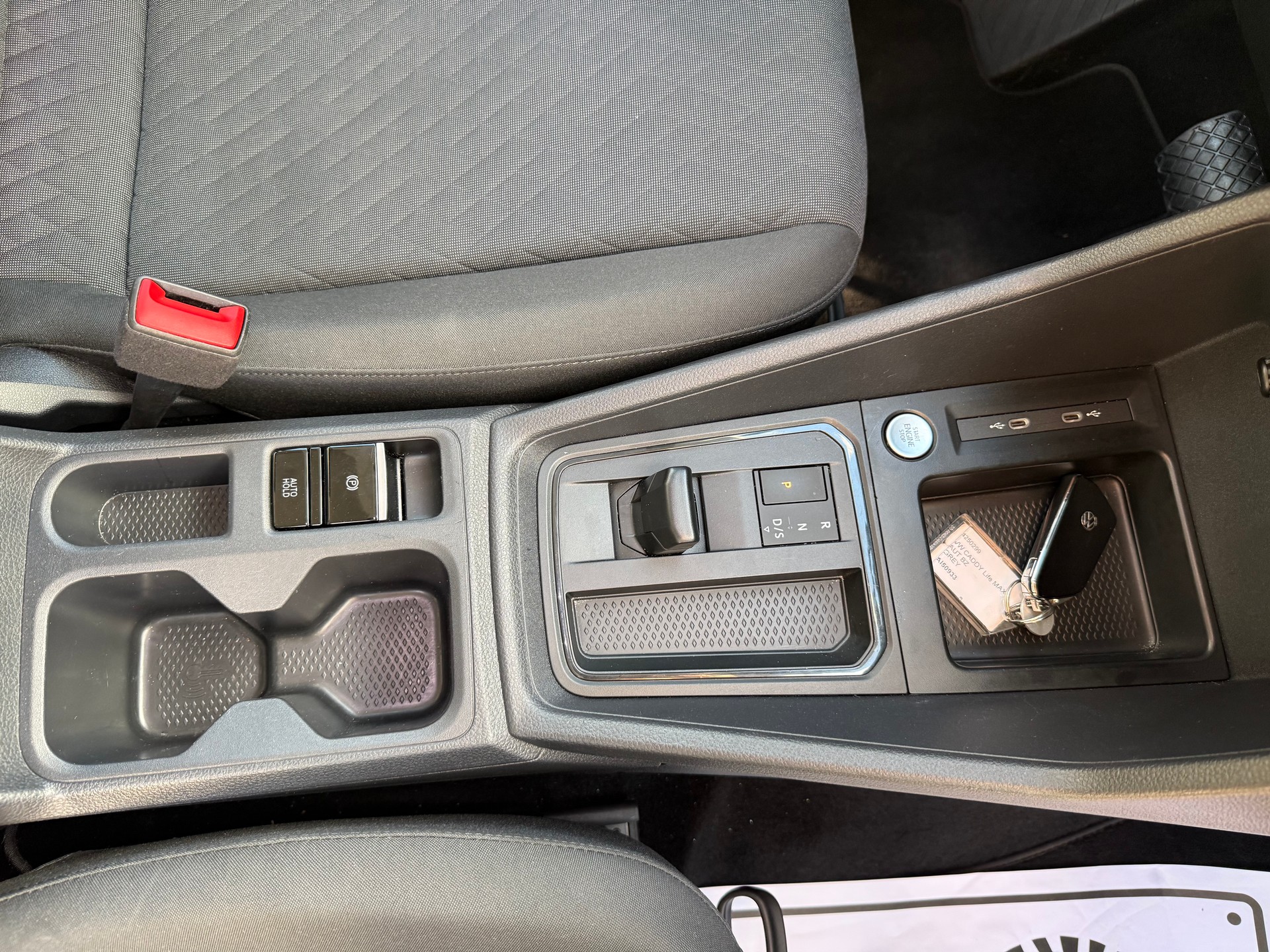 VW VW CADDY-image-12