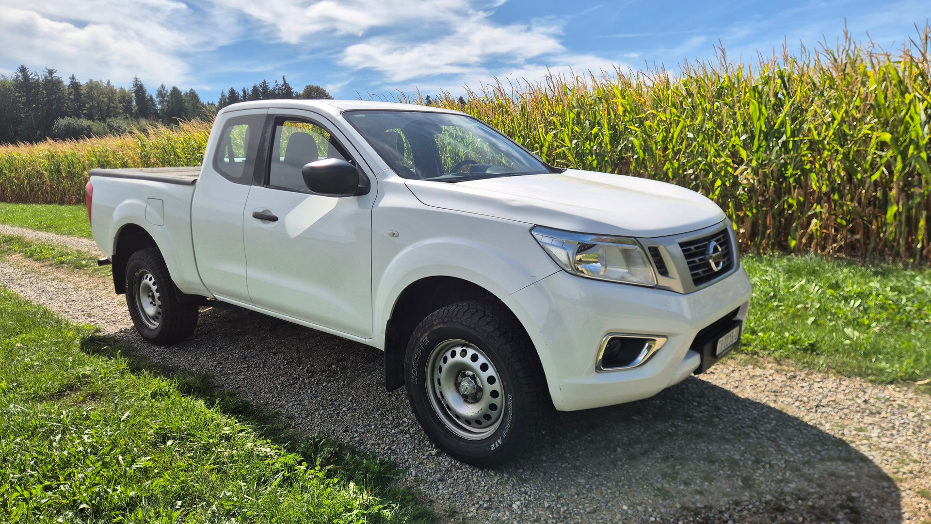 NISSAN Navara King Cab Visia 2.3 dCi 4WD-image-1