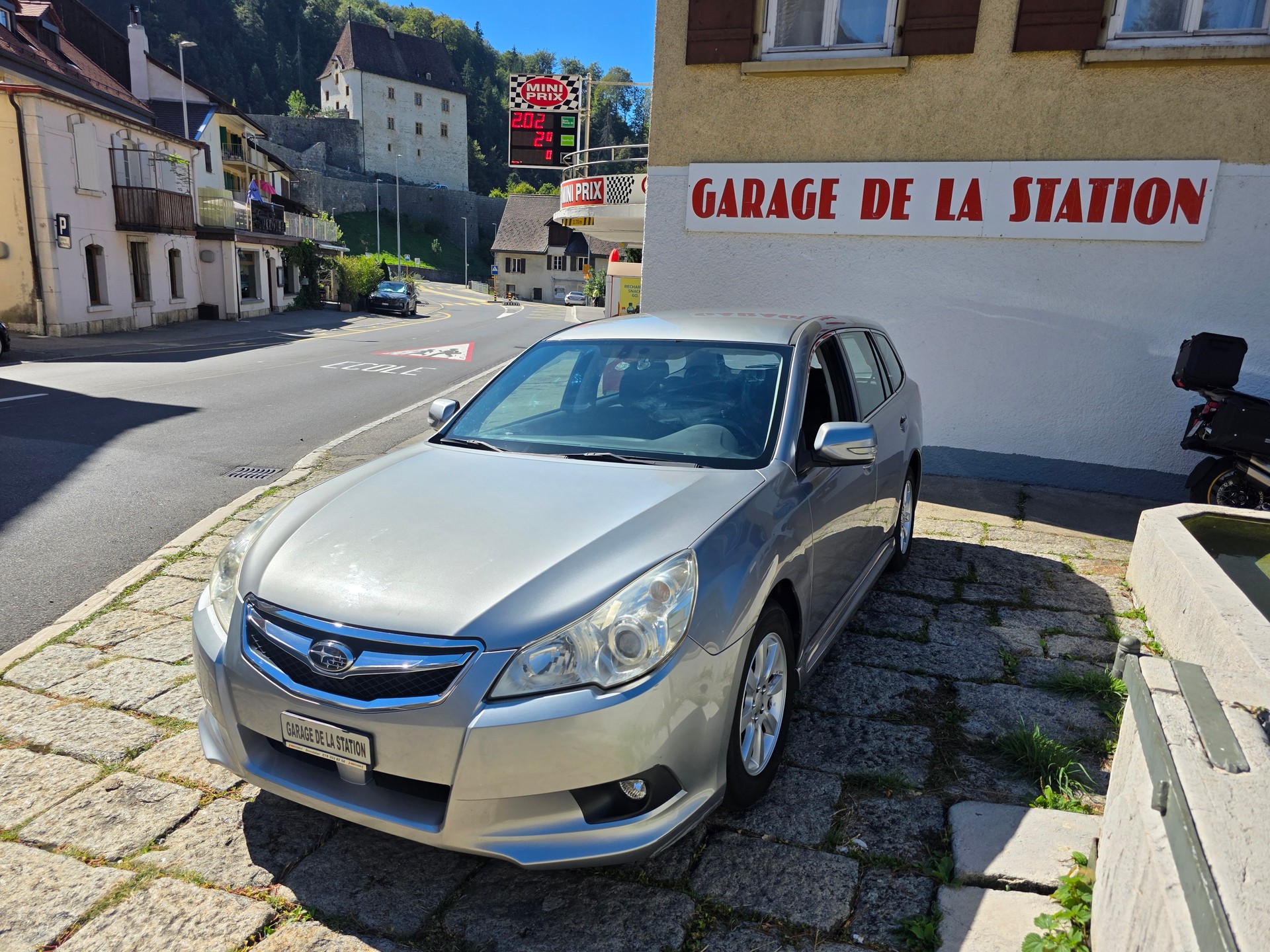 SUBARU Legacy 2.0i Swiss AWD-image-0