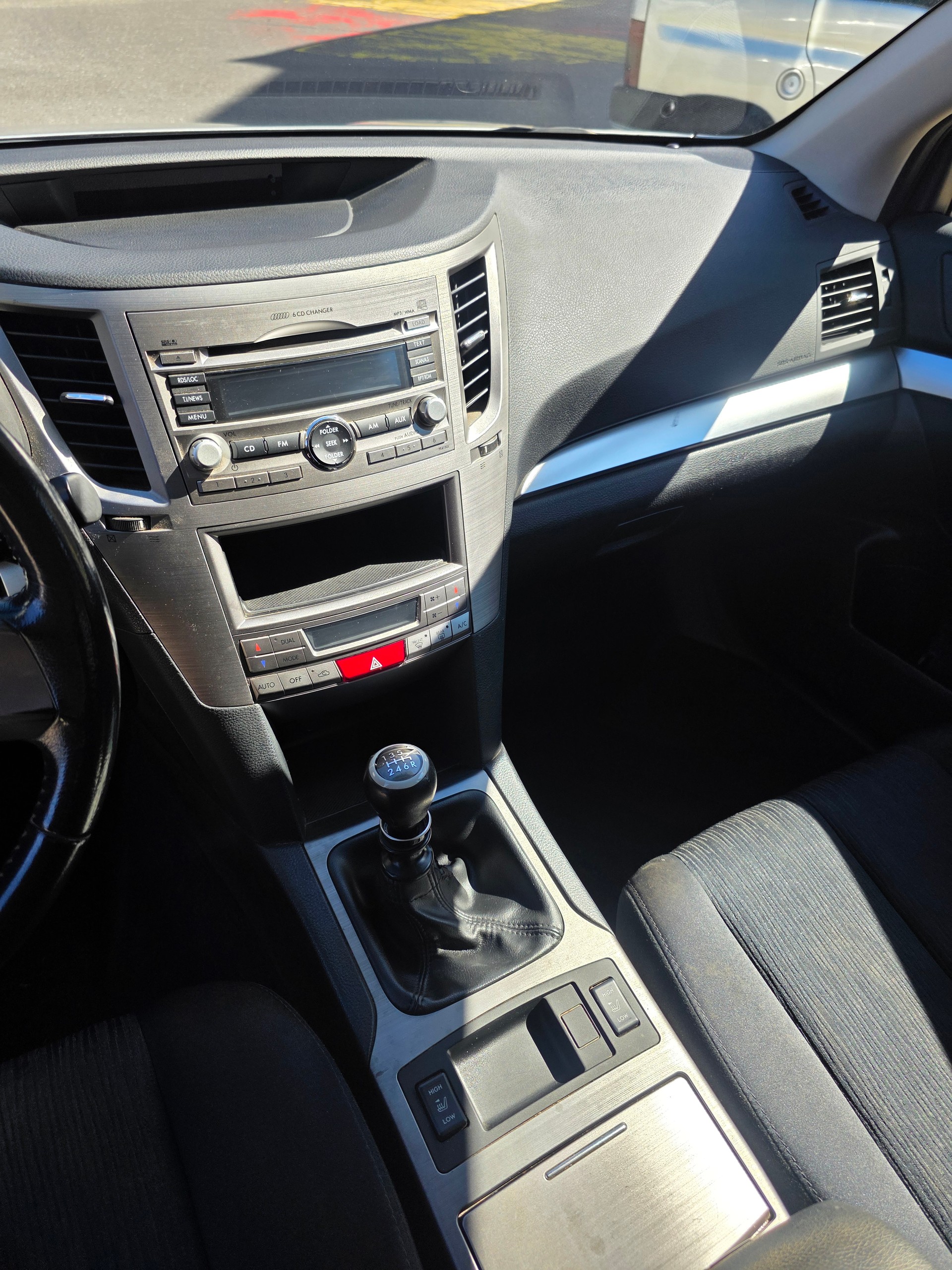 SUBARU Legacy 2.0i Swiss AWD-image-8