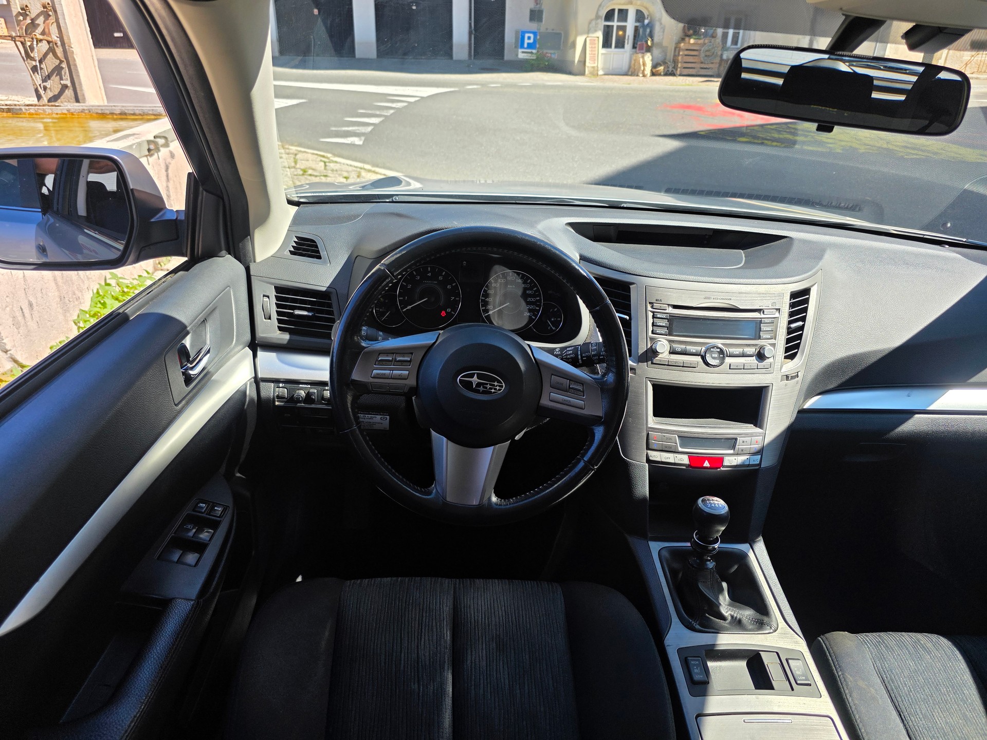 SUBARU Legacy 2.0i Swiss AWD-image-7