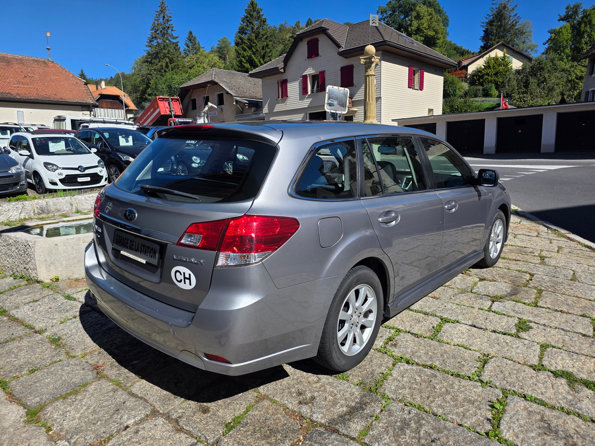SUBARU Legacy 2.0i Swiss AWD-image-3