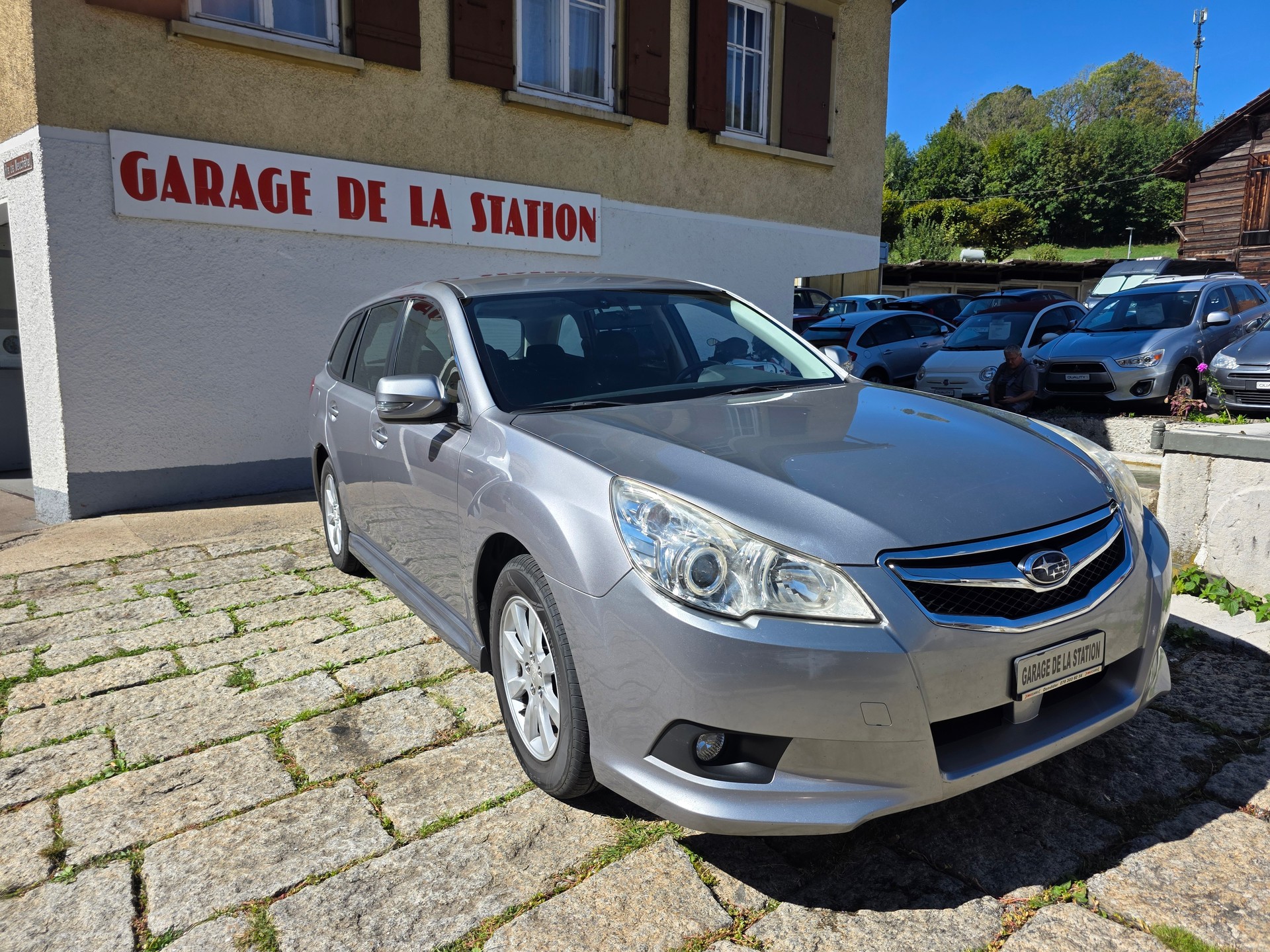 SUBARU Legacy 2.0i Swiss AWD-image-2