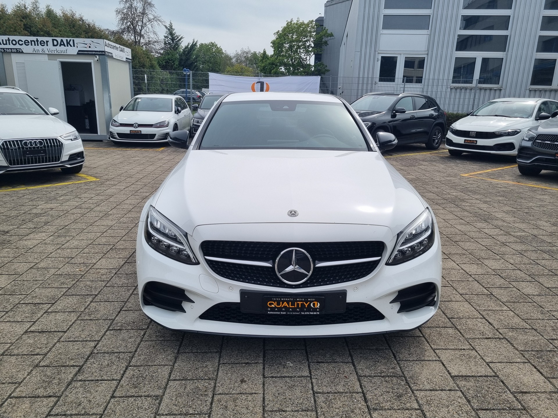 MERCEDES-BENZ C 220 d AMG Line 4Matic 9G-Tronic-image-1