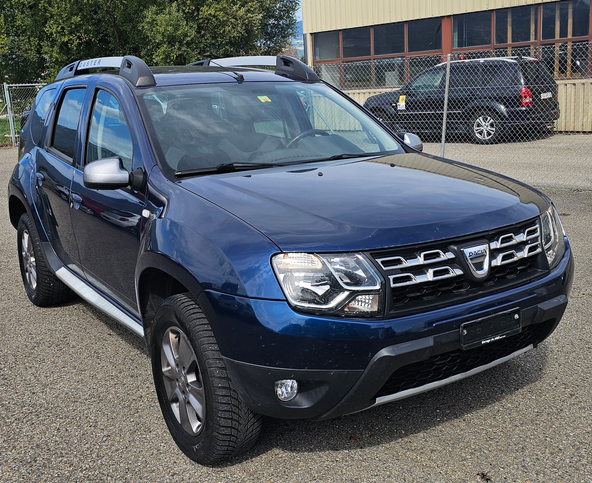 DACIA Duster 1.6 Lauréate 4x4-image-0