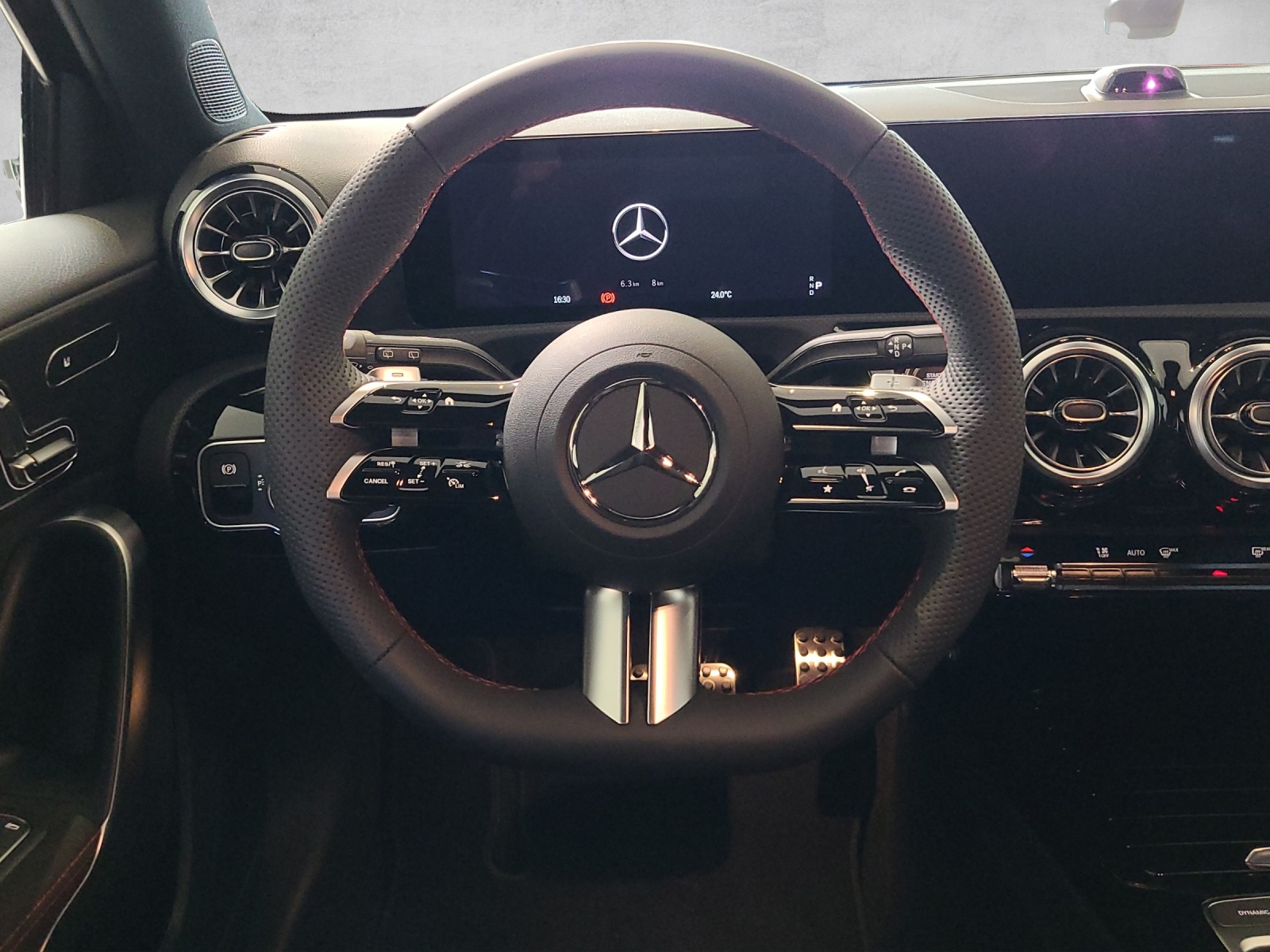 MERCEDES-BENZ A 200 AMG Night Star W177-image-12