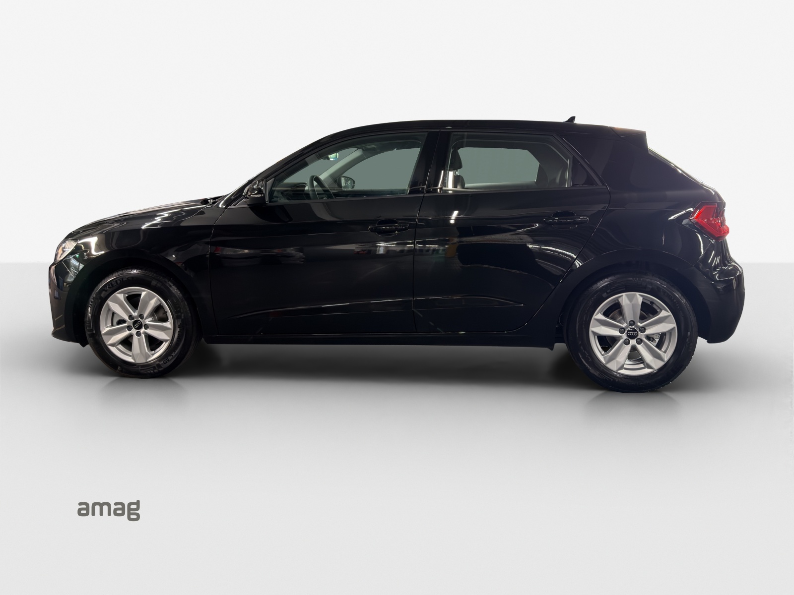 AUDI A1 Sportback 30 TFSI Attraction S-tronic-showroom-element-1