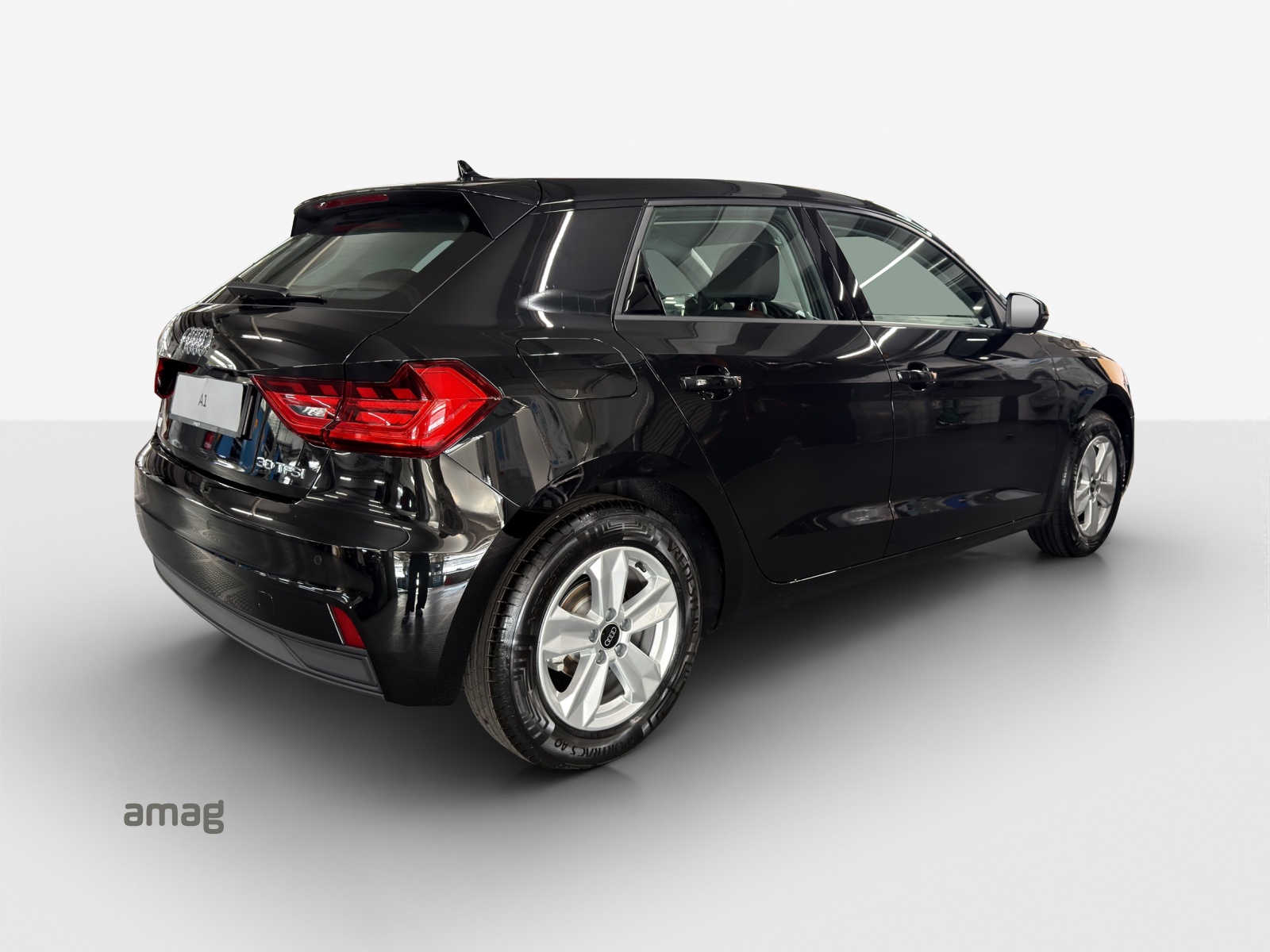 AUDI A1 Sportback 30 TFSI Attraction S-tronic-image-4