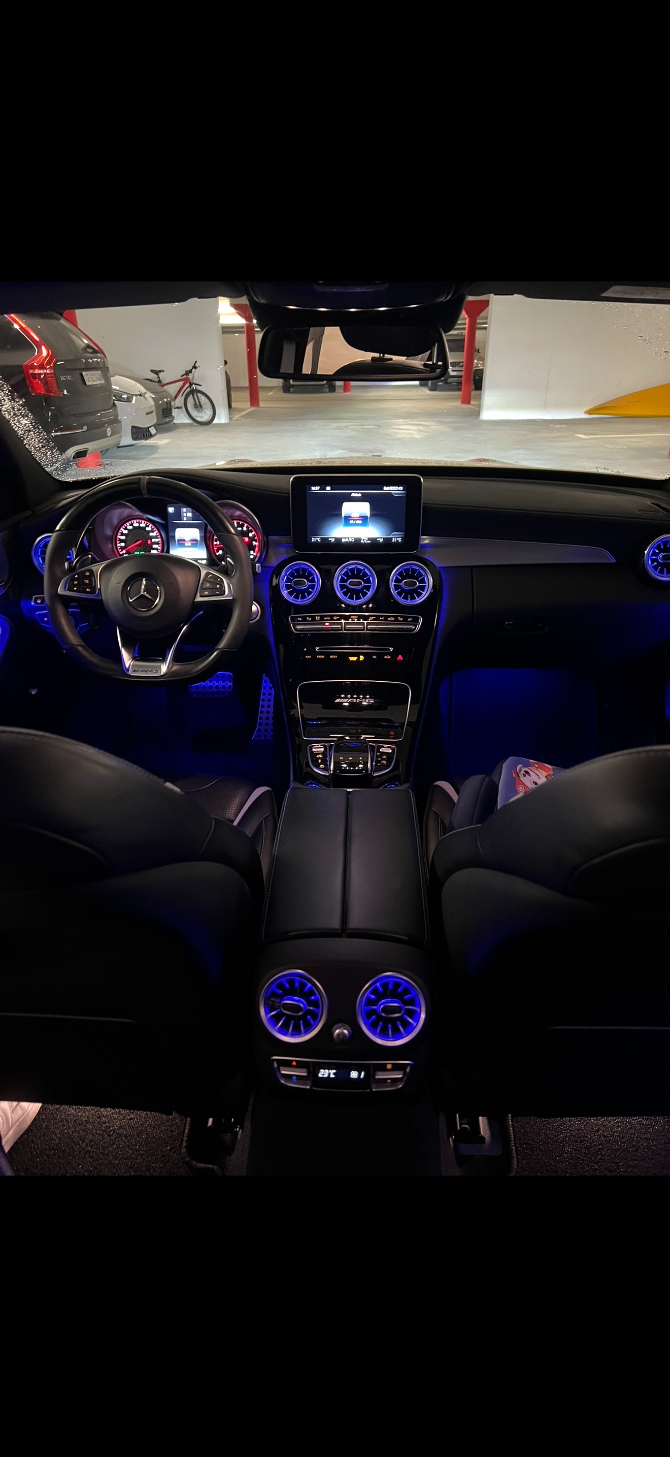 MERCEDES-BENZ C 63 AMG S-image-5