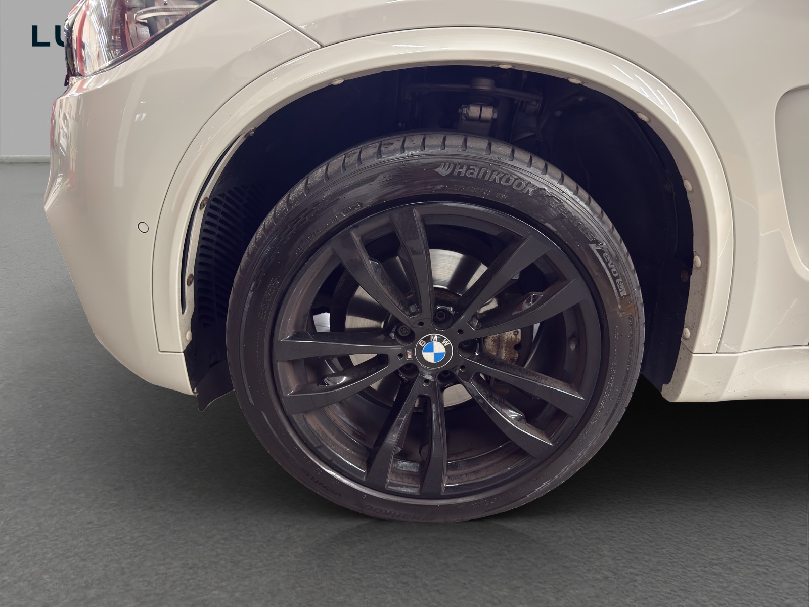 BMW X5 xDrive 30d Steptronic / Panorama-Dach / M-Paket / DISTRONIC-image-6