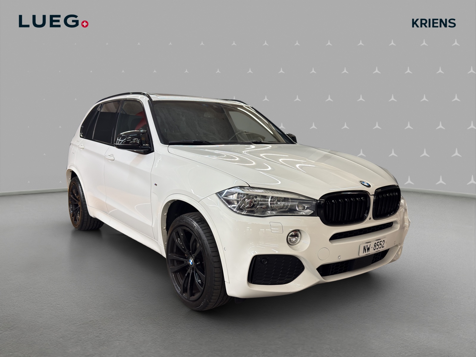 BMW X5 xDrive 30d Steptronic / Panorama-Dach / M-Paket / DISTRONIC-image-4
