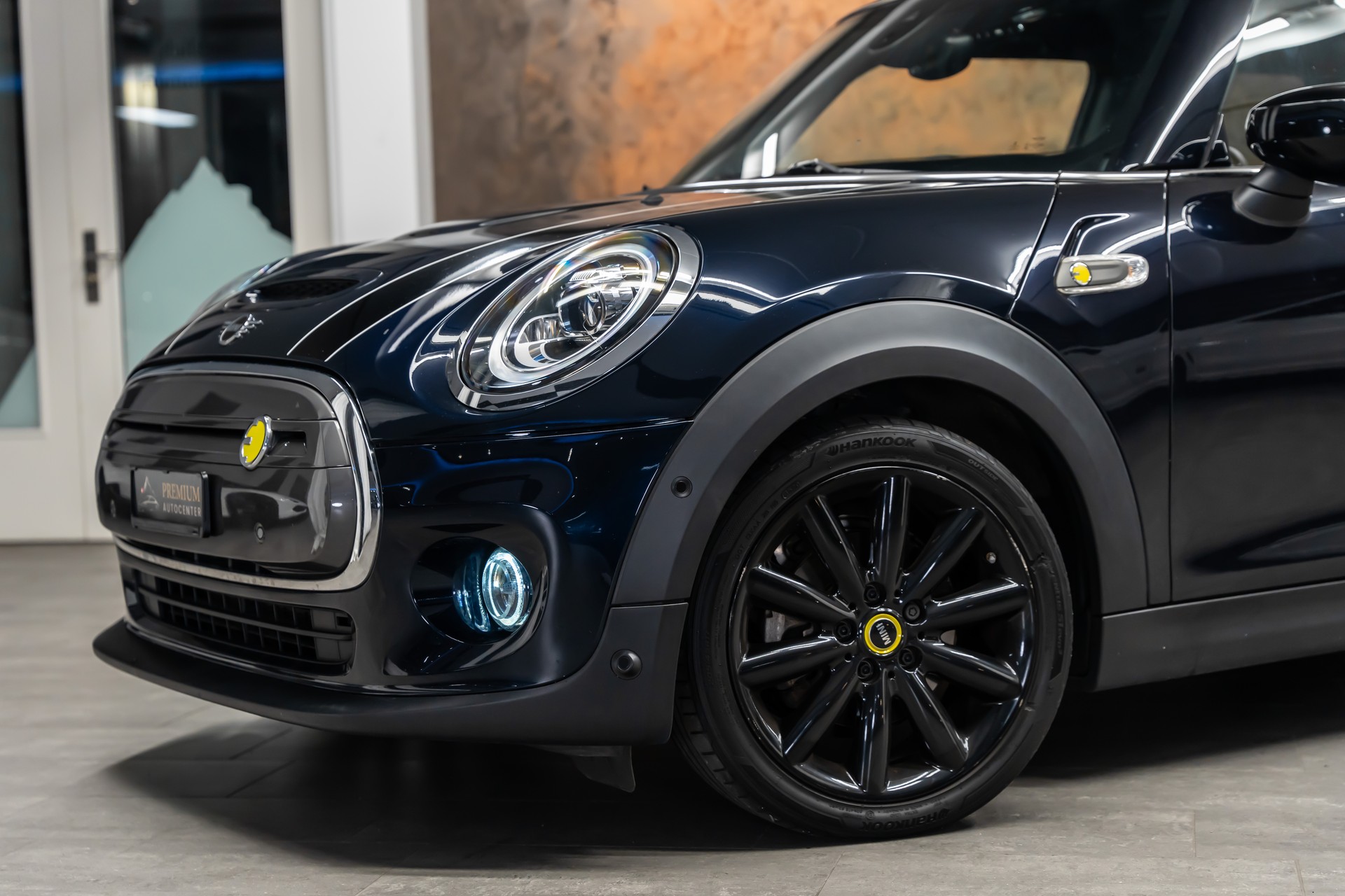 MINI Cooper SE *Leder*Panorama*Head-Up*-image-1