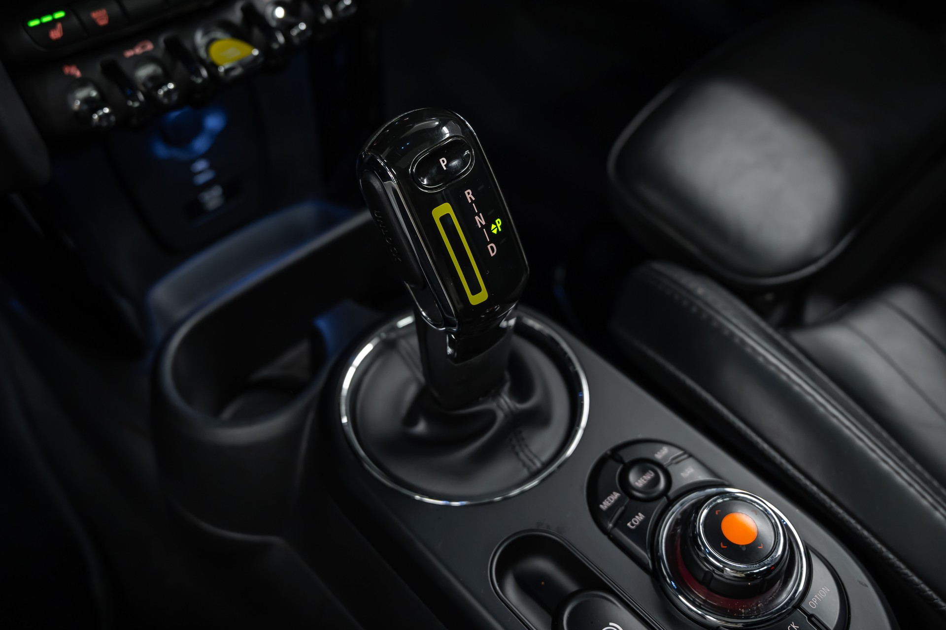 MINI Cooper SE *Leder*Panorama*Head-Up*-image-21