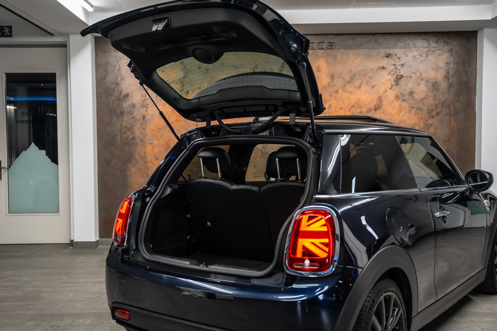 MINI Cooper SE *Leder*Panorama*Head-Up*-image-7