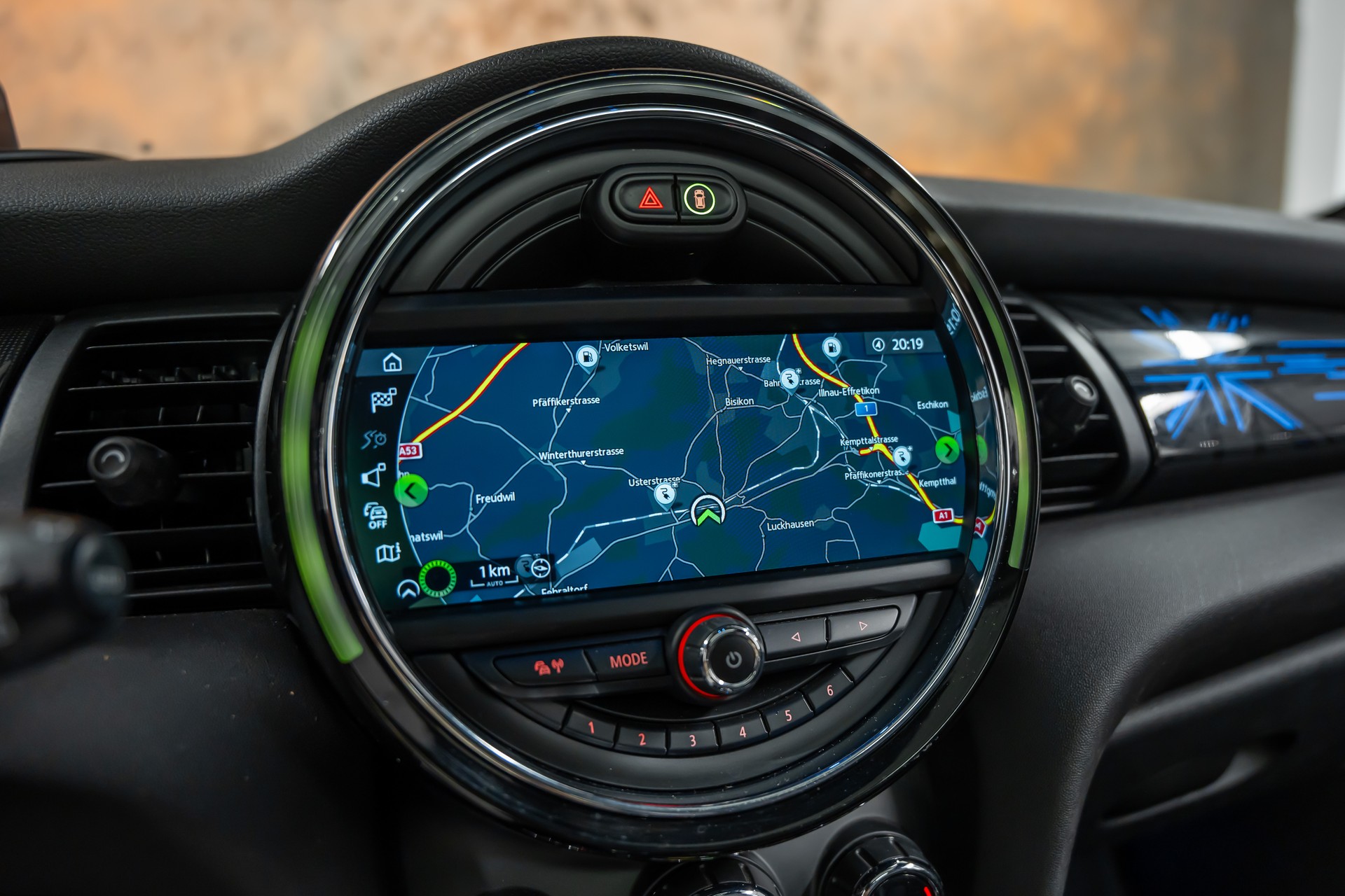 MINI Cooper SE *Leder*Panorama*Head-Up*-image-27