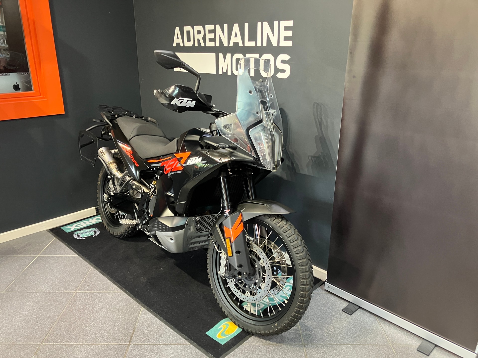 KTM 790 Adventure-showroom-element-2