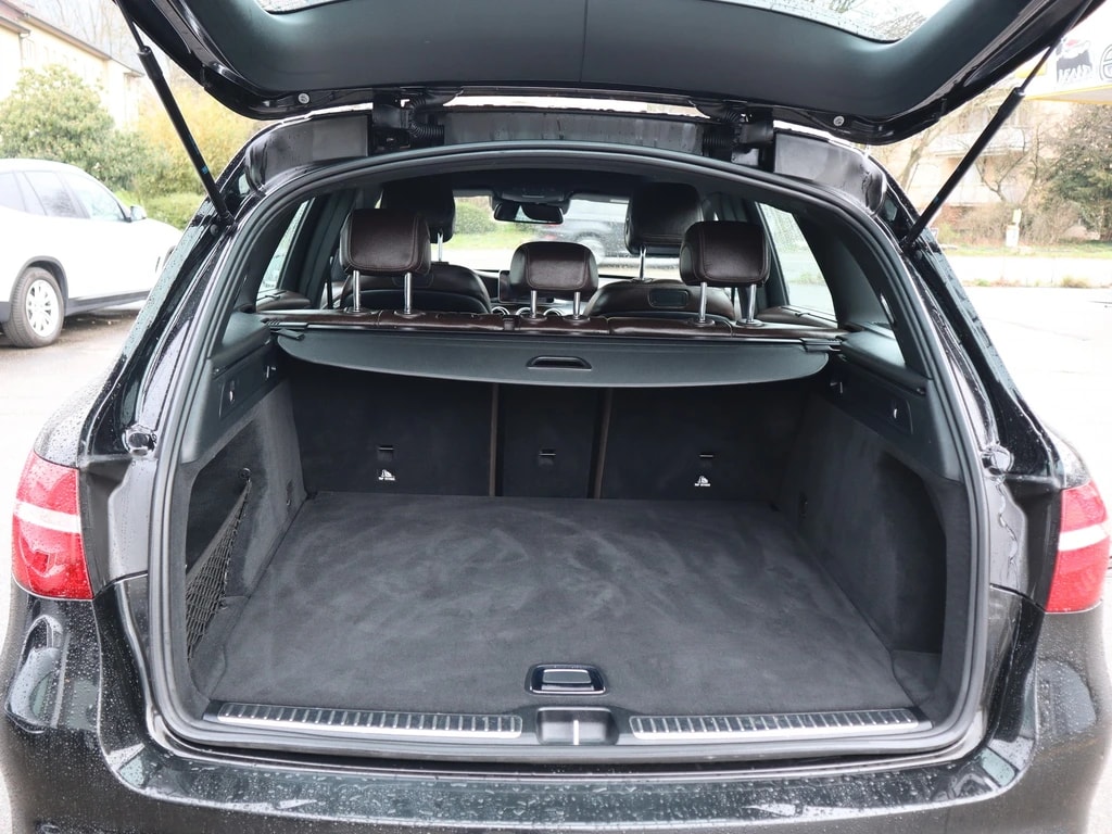 MERCEDES-BENZ GLC 250 d AMG Line 4Matic 9G-Tronic ** Voll-Leder ** Panorama Glasdach ** Navigation ** RF-Kamera 360° ** Frisch ab MFK **-image-4