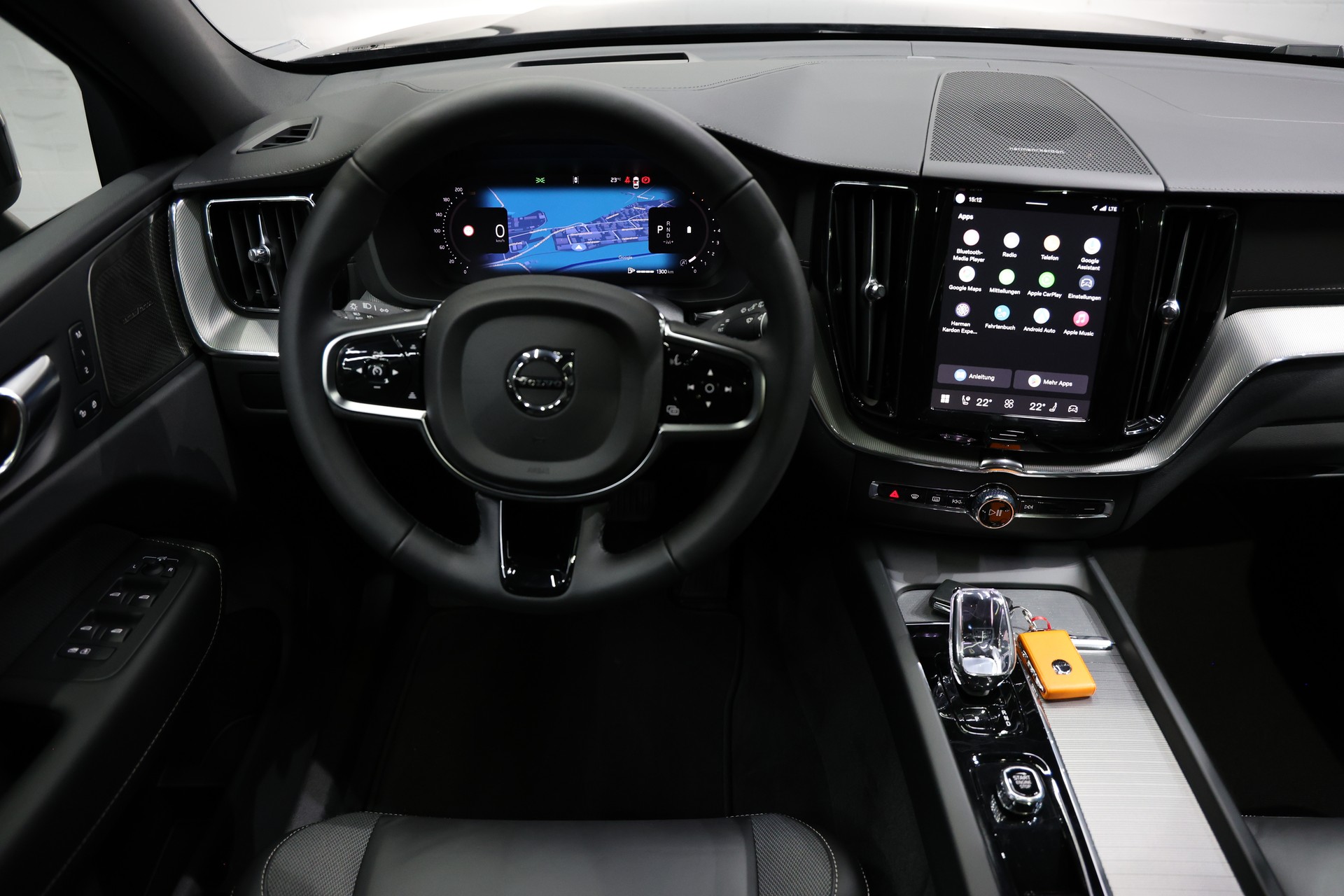 VOLVO XC60 B5 Benzin Mild Hybrid AWD Ultra Dark Geartronic-image-21