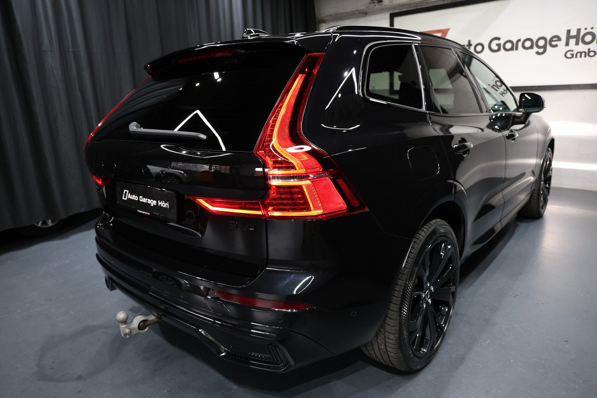 VOLVO XC60 B5 Benzin Mild Hybrid AWD Ultra Dark Geartronic-image-20